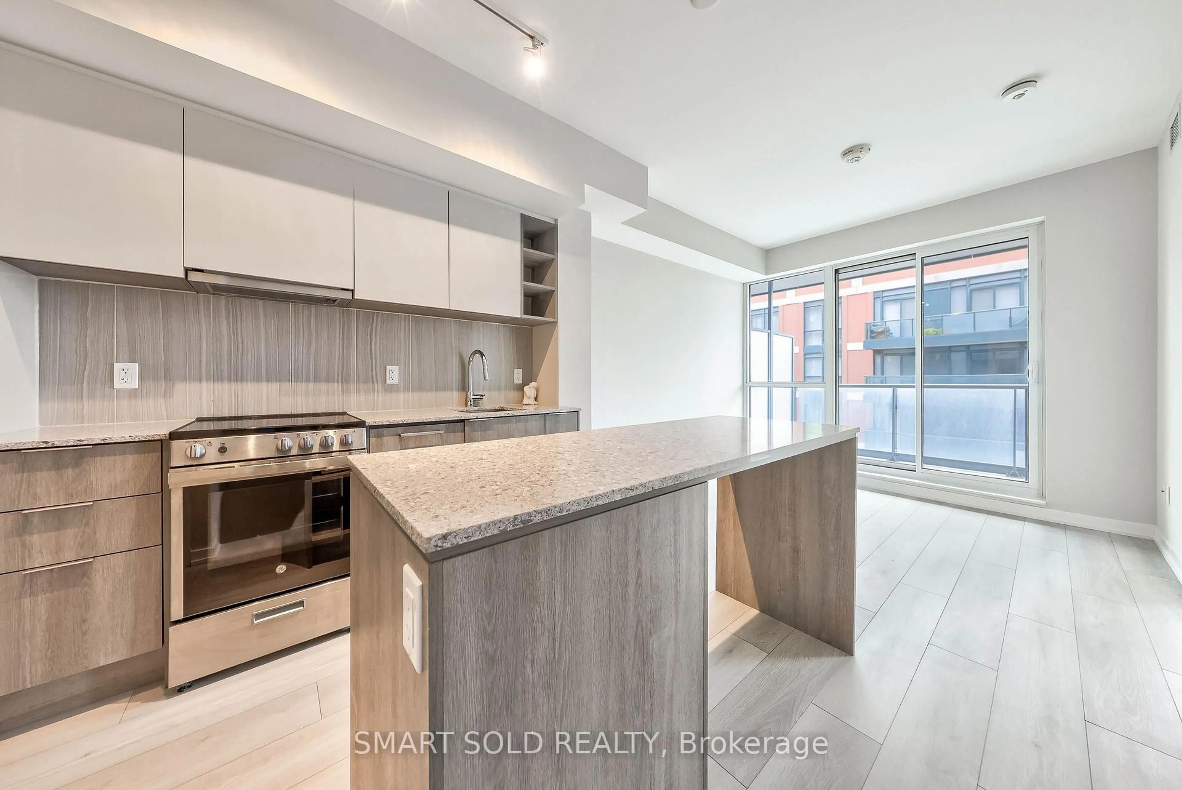Open concept kitchen, unknown for 31 Tippett Rd #833, Toronto Ontario M3H 2V1