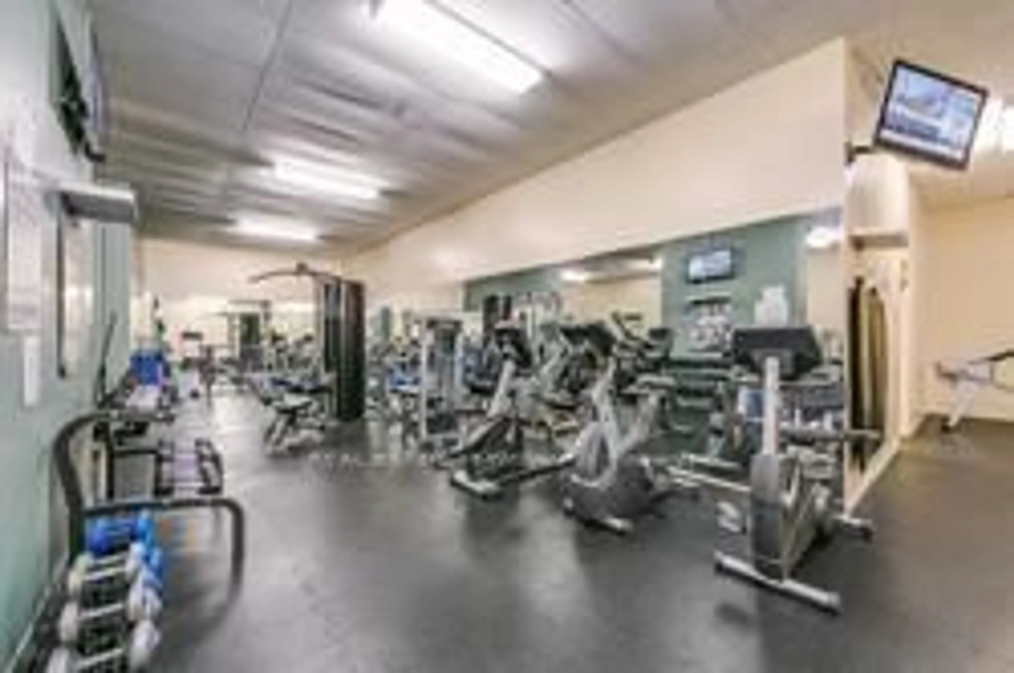 Gym or fitness room for 77 Maitland Pl #623, Toronto Ontario M4Y 2V6