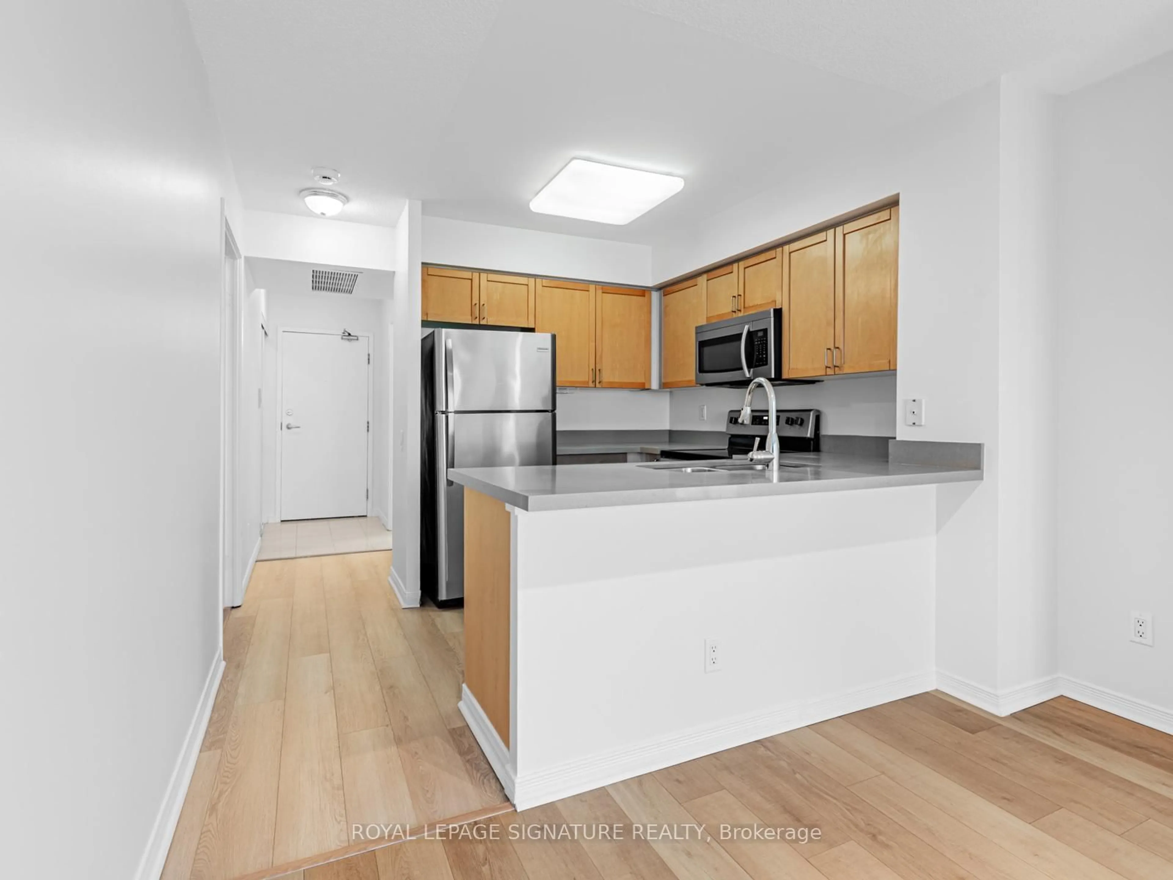 Standard kitchen, unknown for 30 Harrison Garden Blvd #2306, Toronto Ontario M2N 7A9