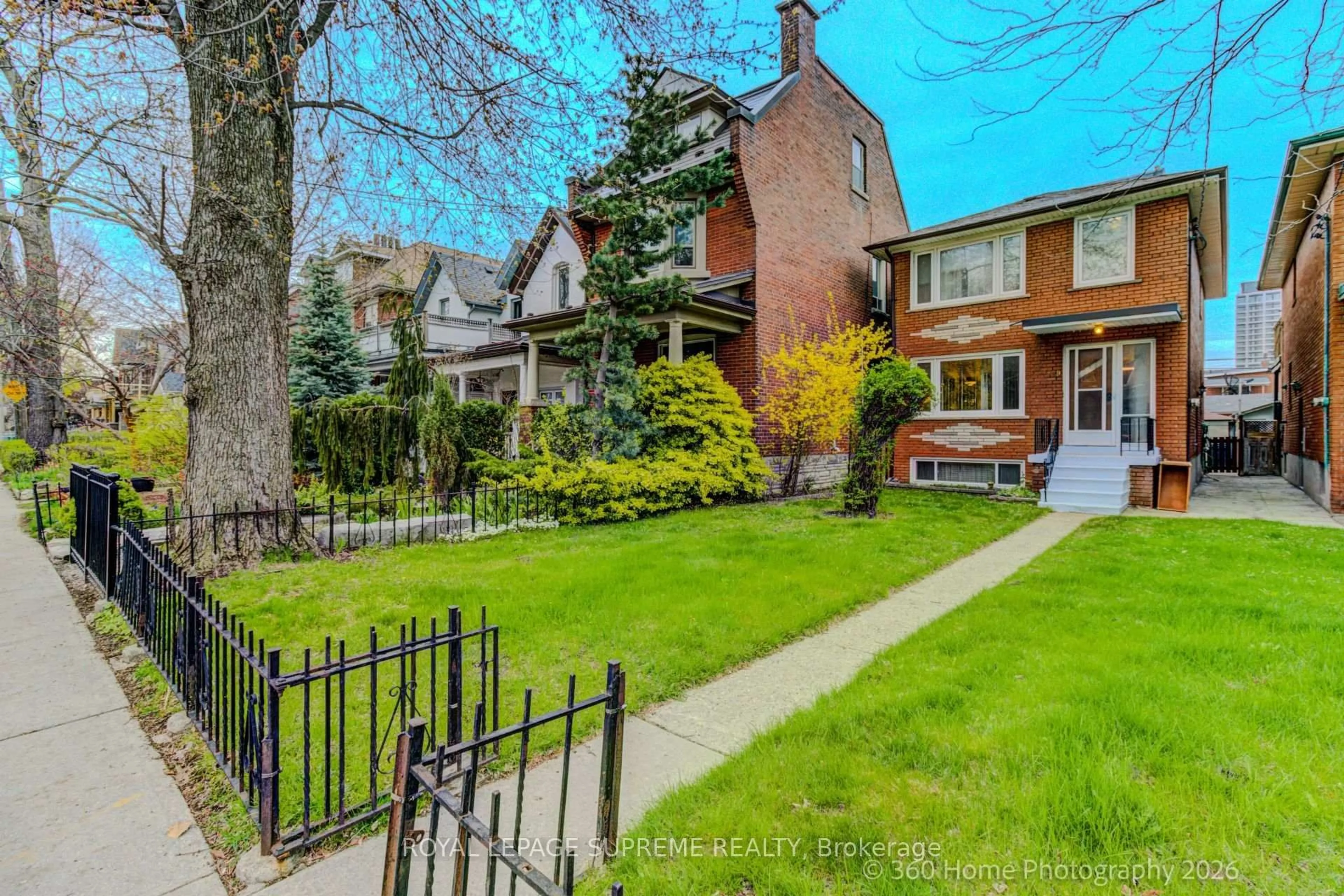 Unknown for 429 St Clarens Ave, Toronto Ontario M6H 3W2