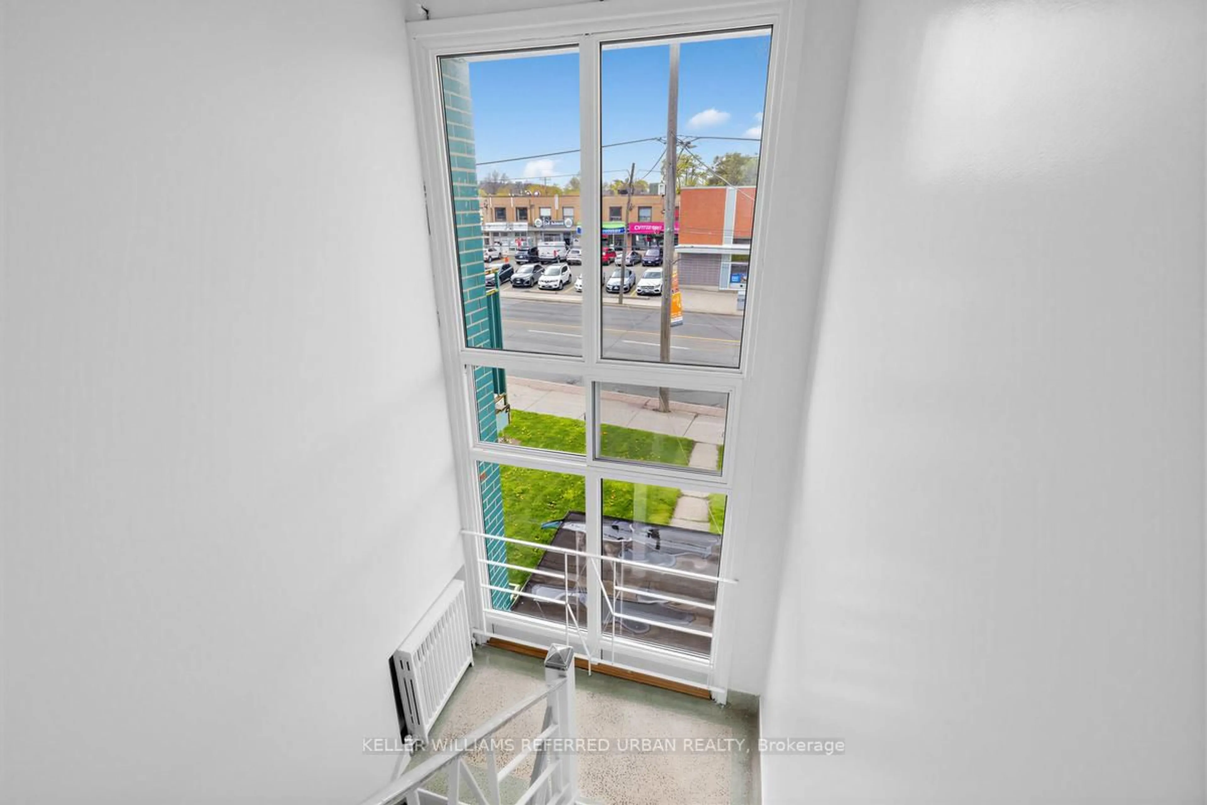 Balcony in the apartment, city buildings view from balcony for 3867 Bathurst St, Toronto Ontario M3H 3N4