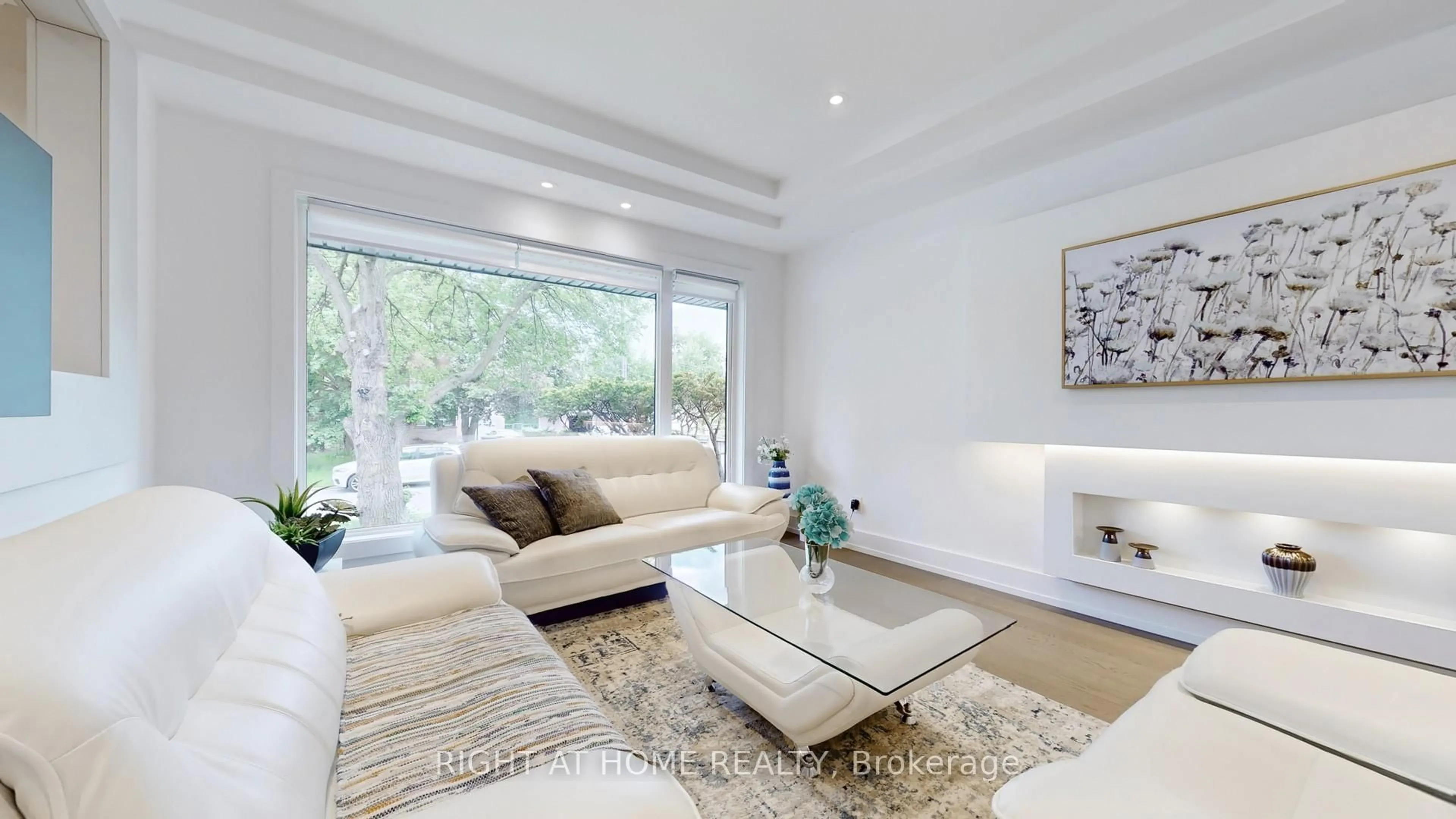 Living room with furniture, unknown for 136 Santa Barbara Rd, Toronto Ontario M2N 2C5