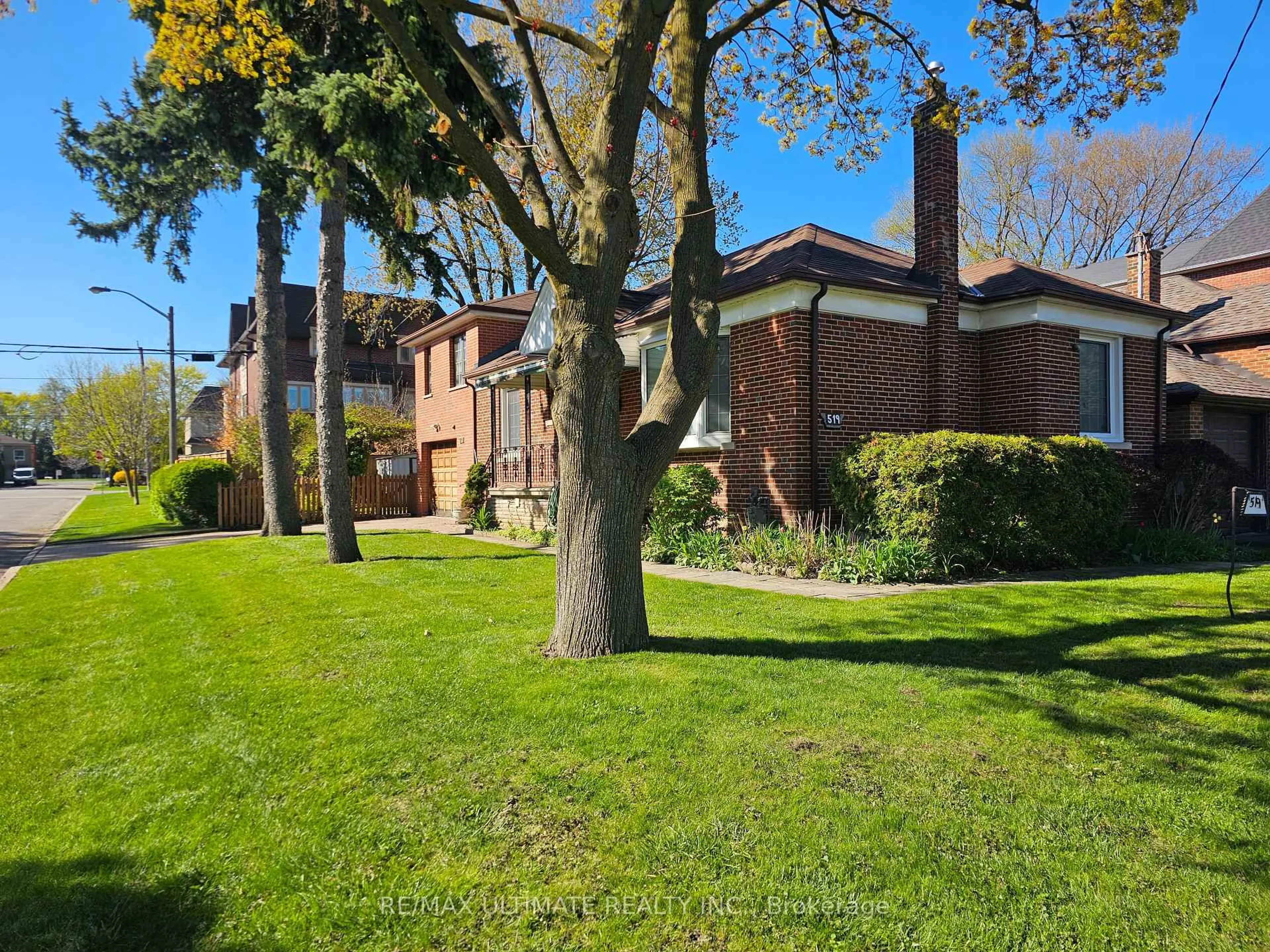 Home with brick exterior material, street for 519 Douglas Ave, Toronto Ontario M5M 1H7