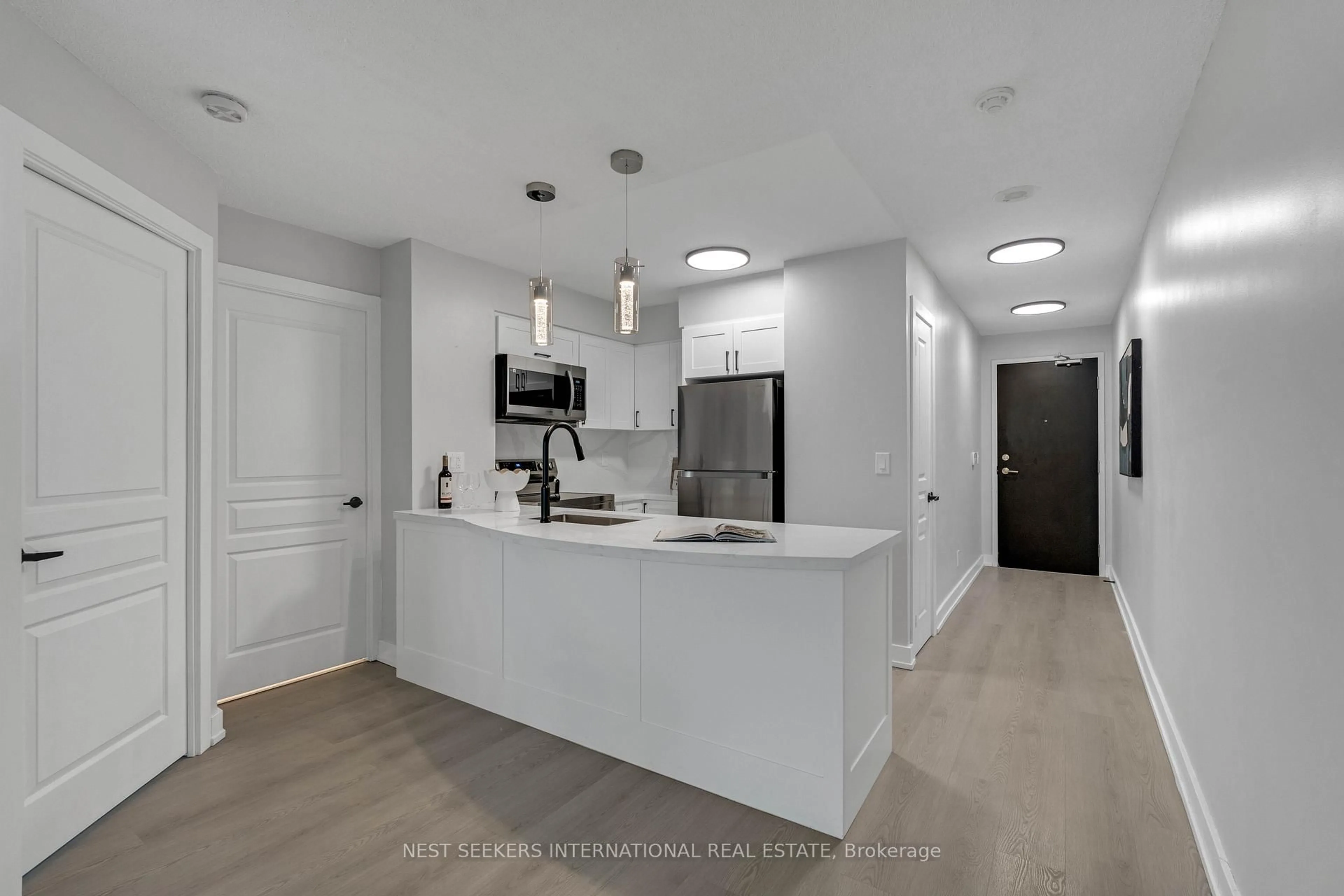 Open concept kitchen, unknown for 18 Yonge St #2507, Toronto Ontario M5E 1Z8