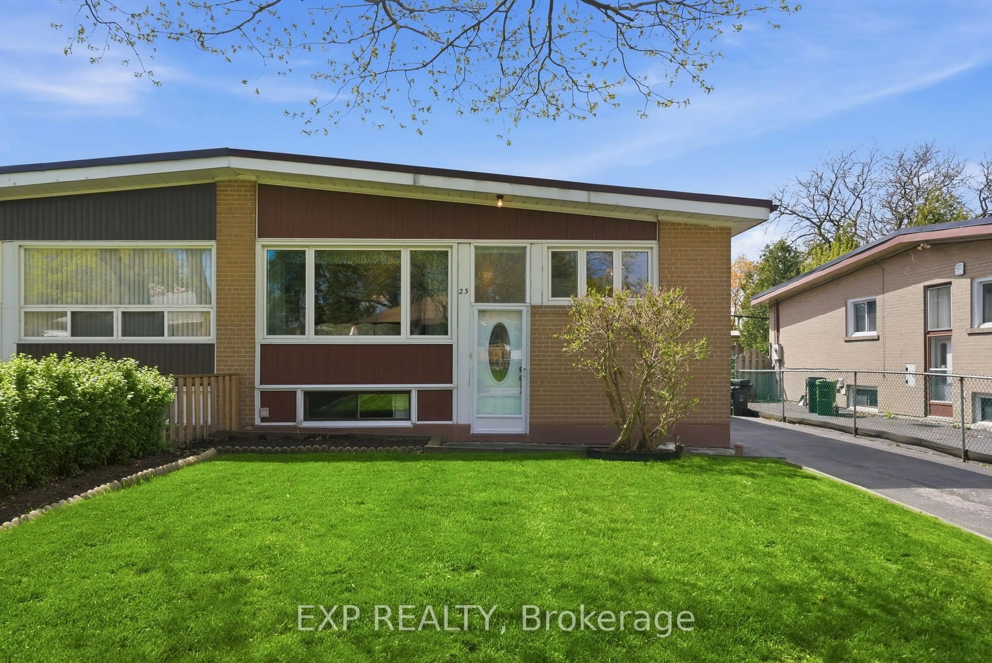 Home with vinyl exterior material, street for 23 Pynford Cres, Toronto Ontario M3A 1W7