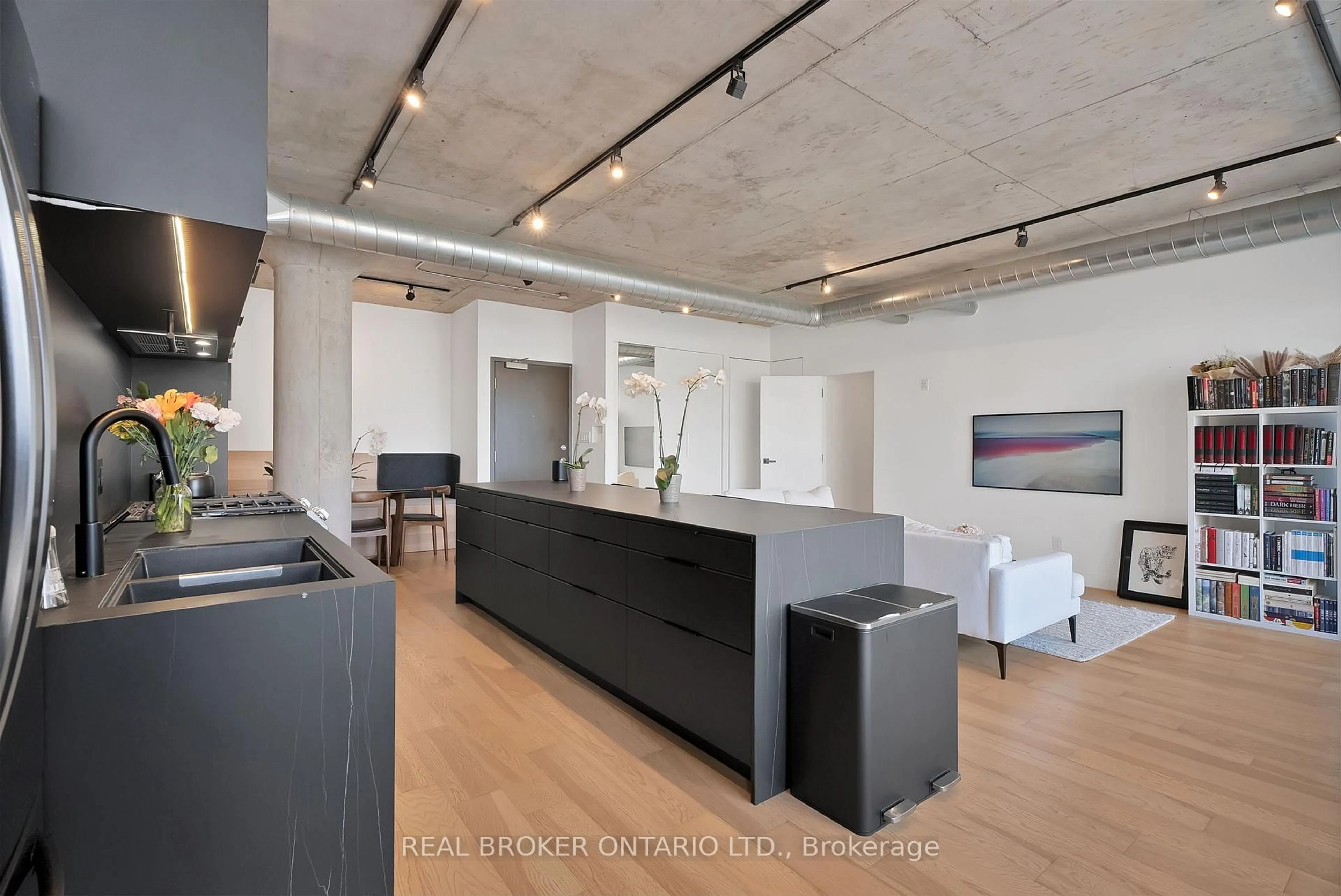 Open concept kitchen, unknown for 42 Camden St #603, Toronto Ontario M5V 1V1