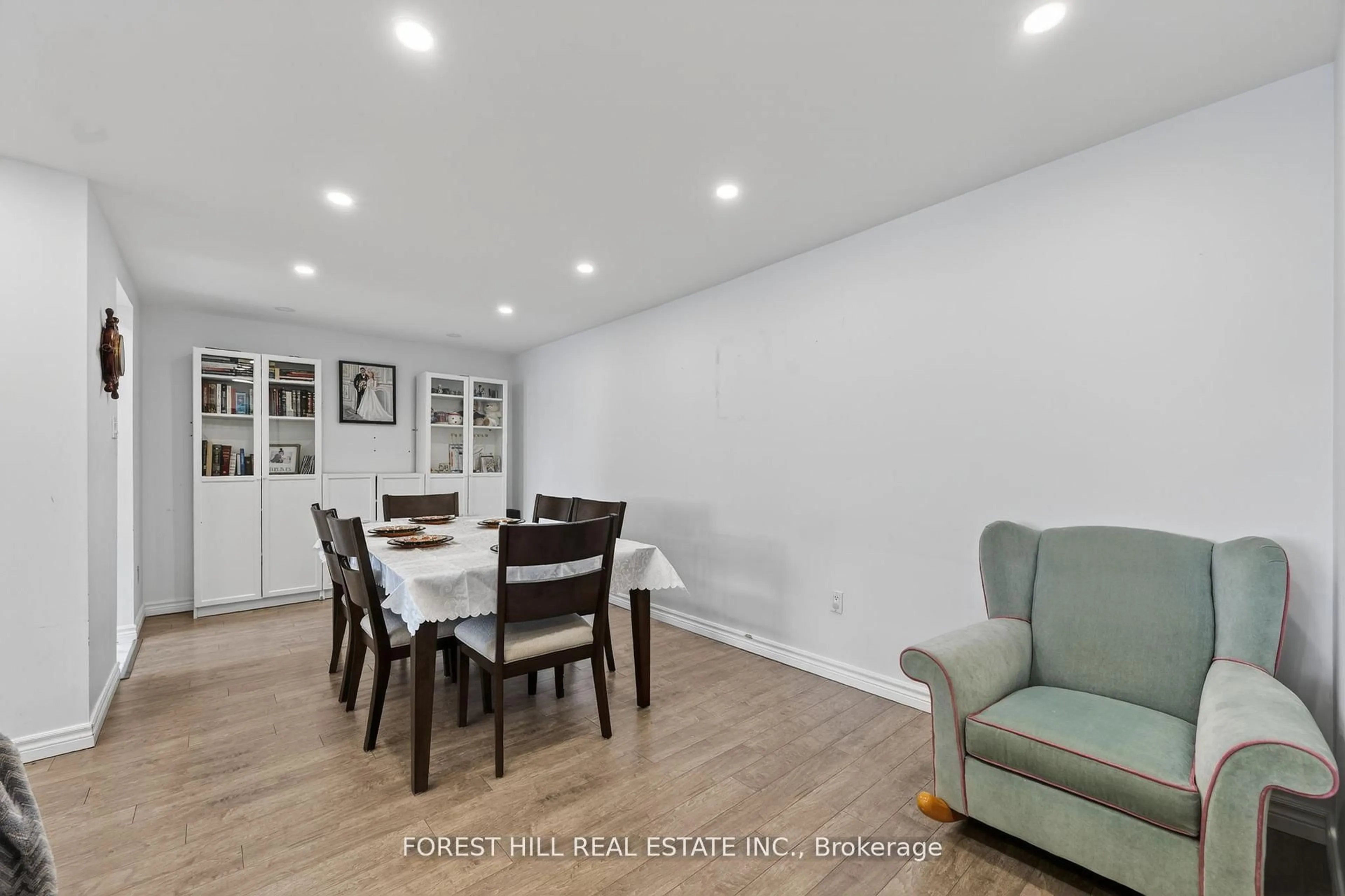 Unknown for 100 Antibes Dr #1705, Toronto Ontario M2R 3N1