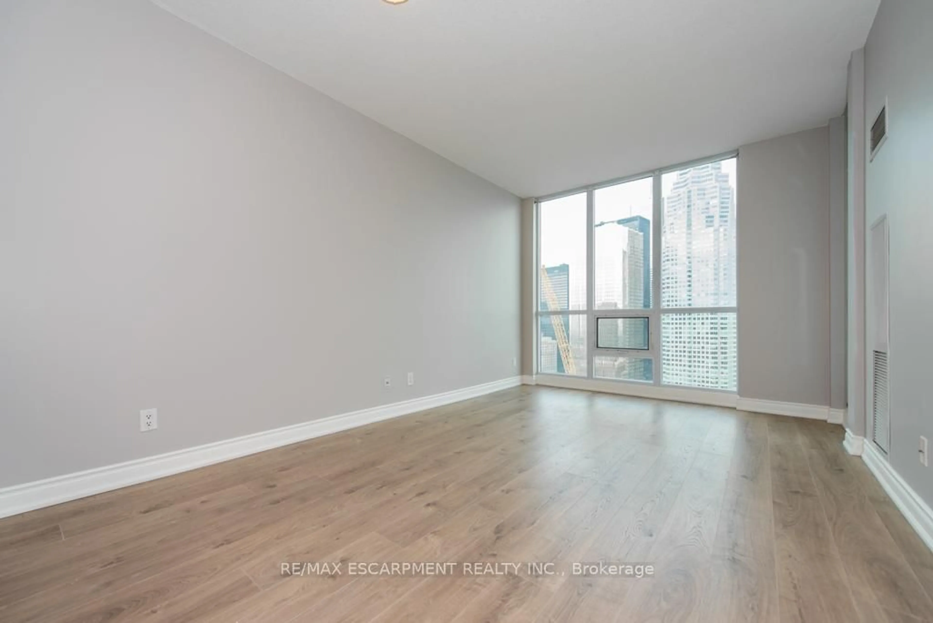 A pic of a room for 16 Yonge St #2903, Toronto Ontario M5E 2A1
