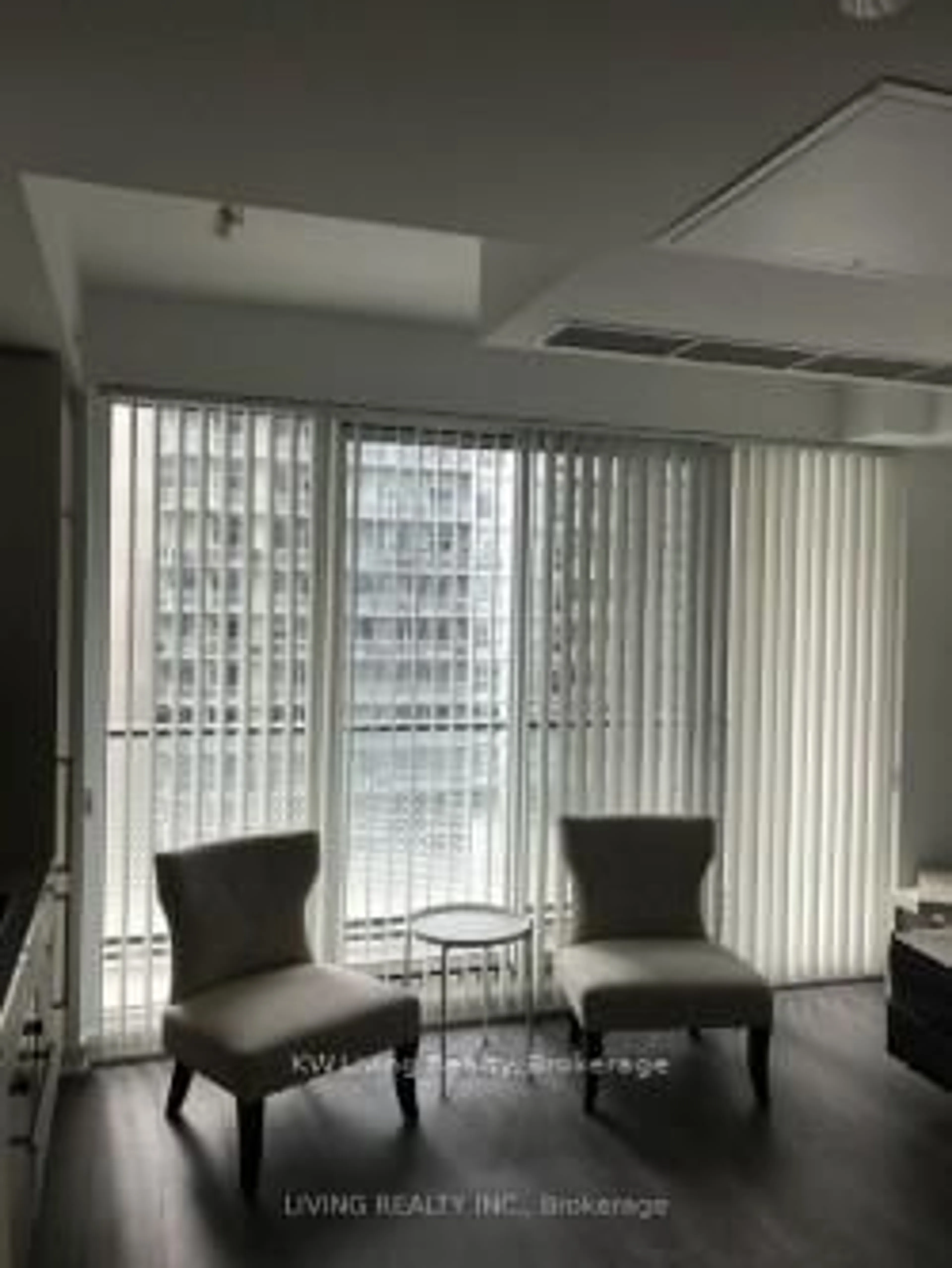 A pic of a room for 115 Blue Jays Way #1708, Toronto Ontario M5V 0N4