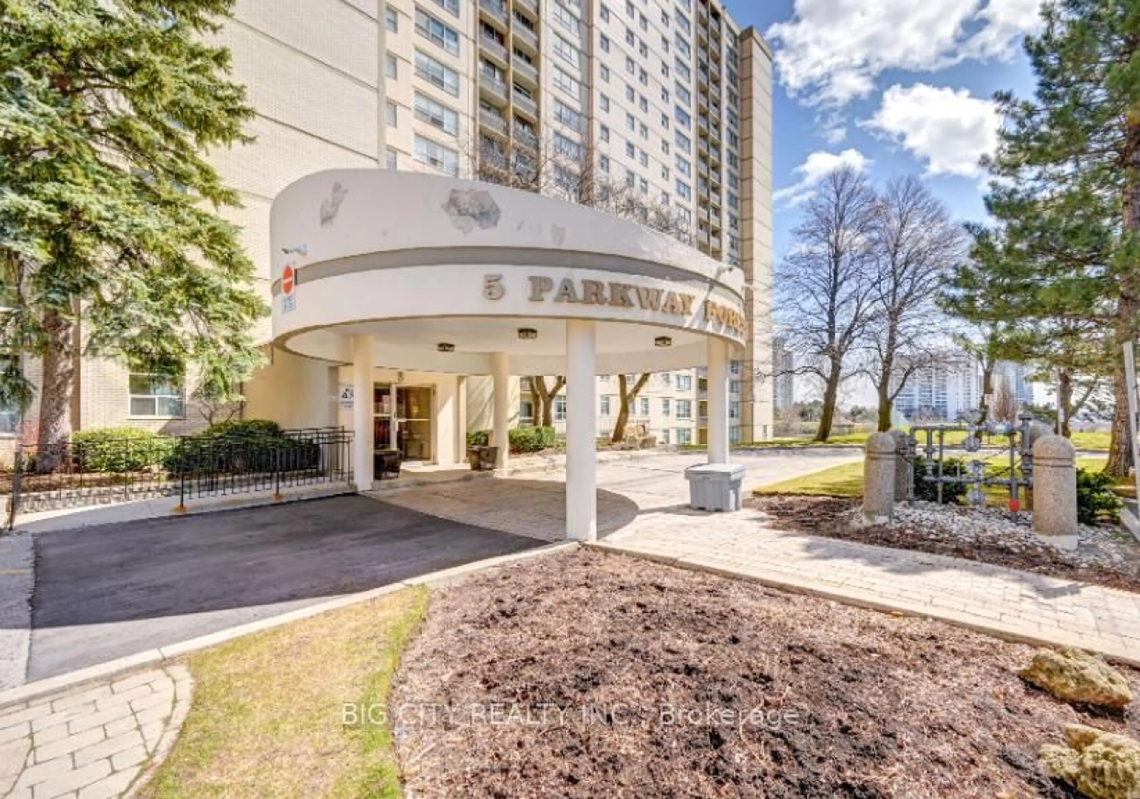 Patio, unknown for 5 Parkway Forest Dr #1209, Toronto Ontario M2J 1L2