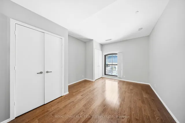5 st joseph St #208, Toronto 3