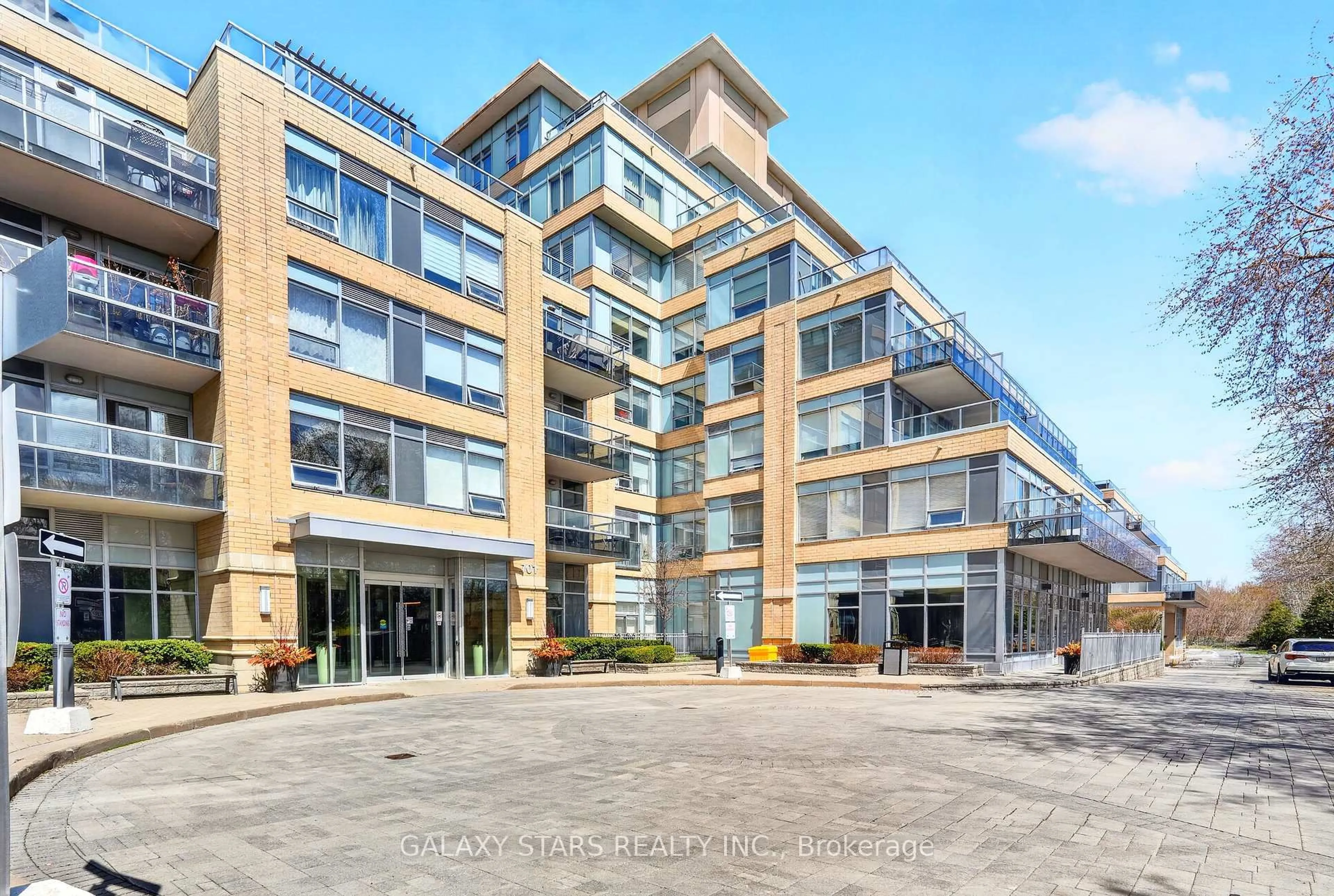 Unknown for 701 Sheppard Ave #323, Toronto Ontario M3H 0B2