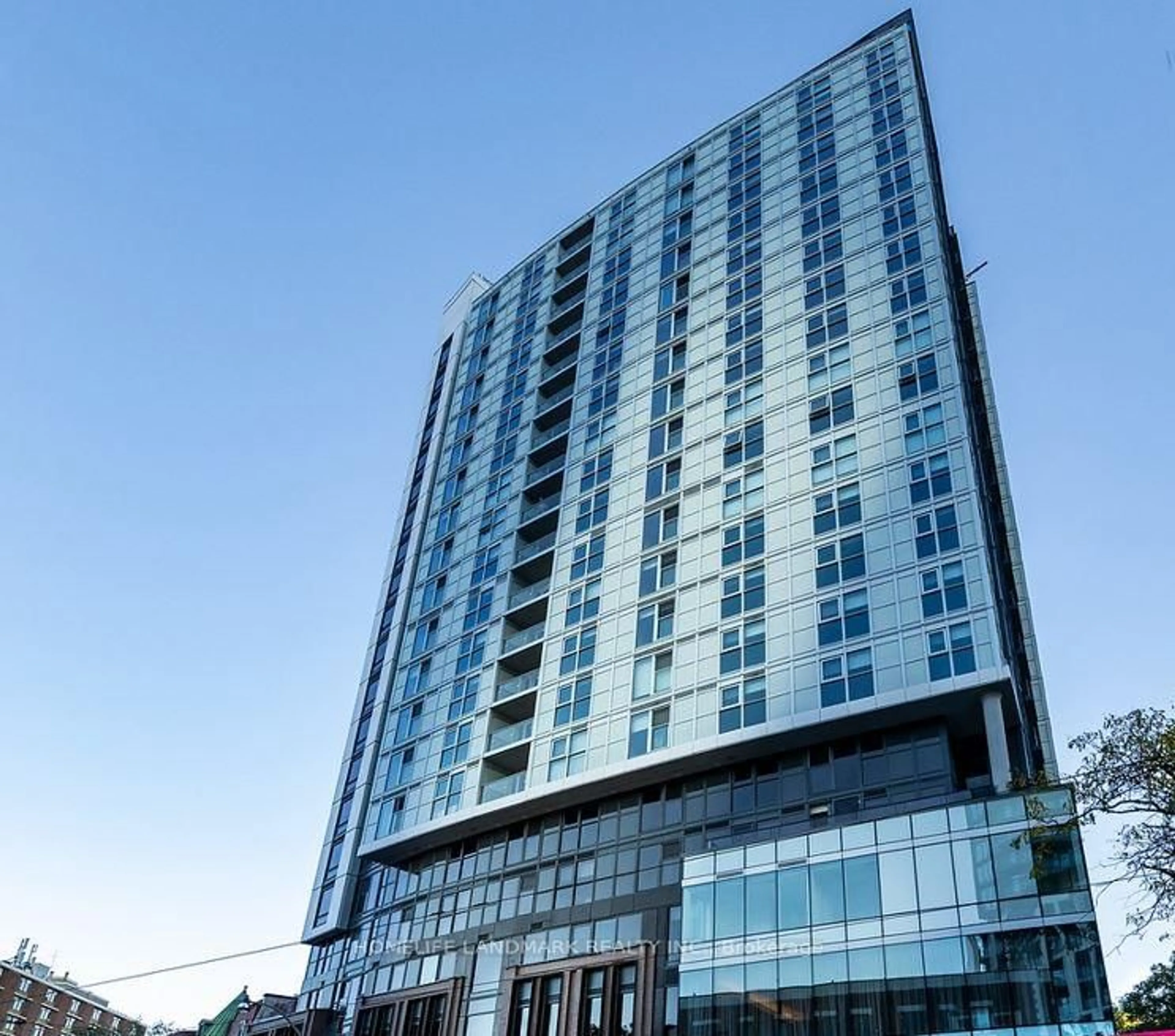 Indoor foyer for 219 Dundas St #1107, Toronto Ontario M5A 0V1