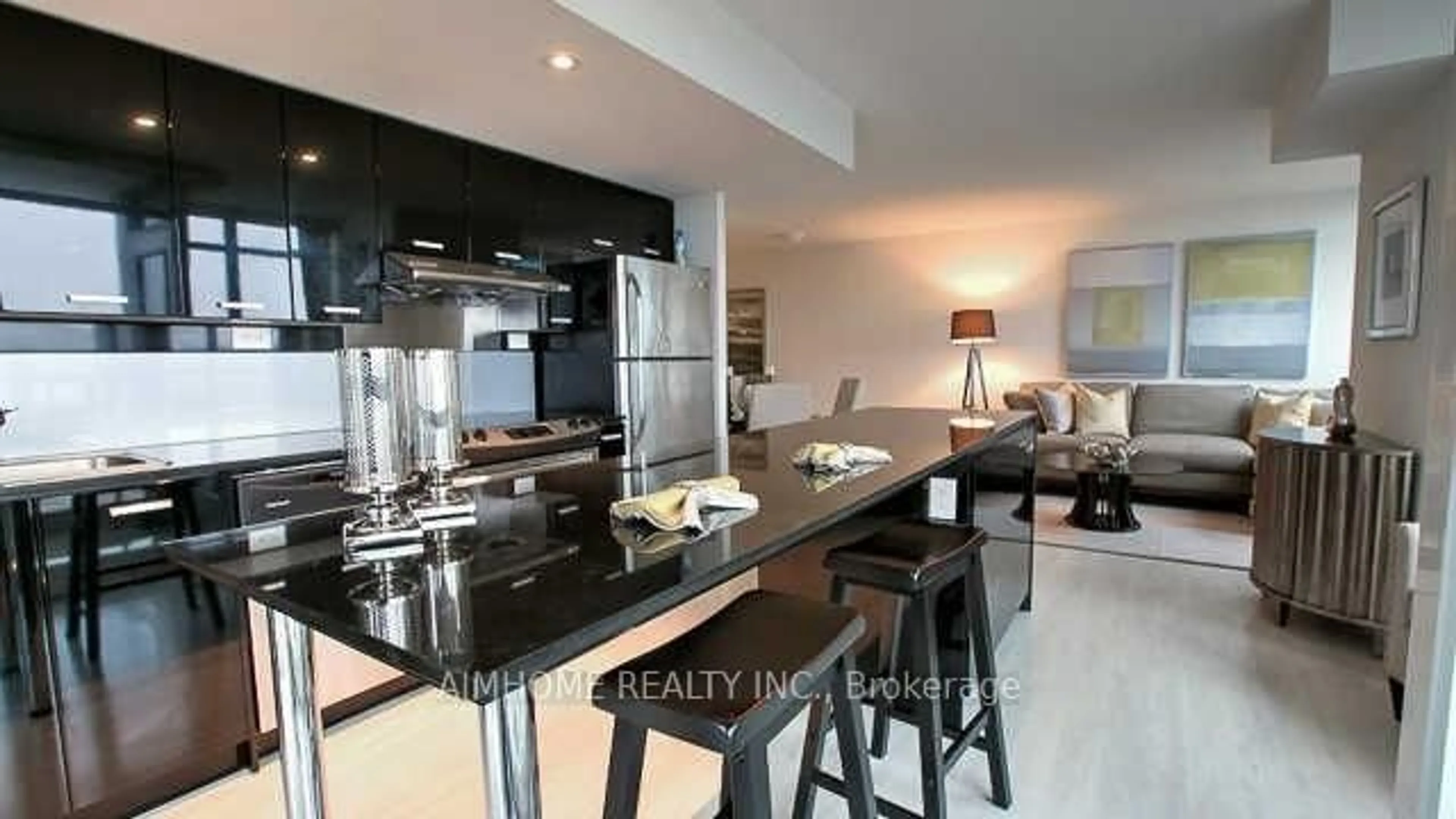 Contemporary kitchen, ceramic/tile floor for 19 Singer Crt #921, Toronto Ontario M2K 0B2
