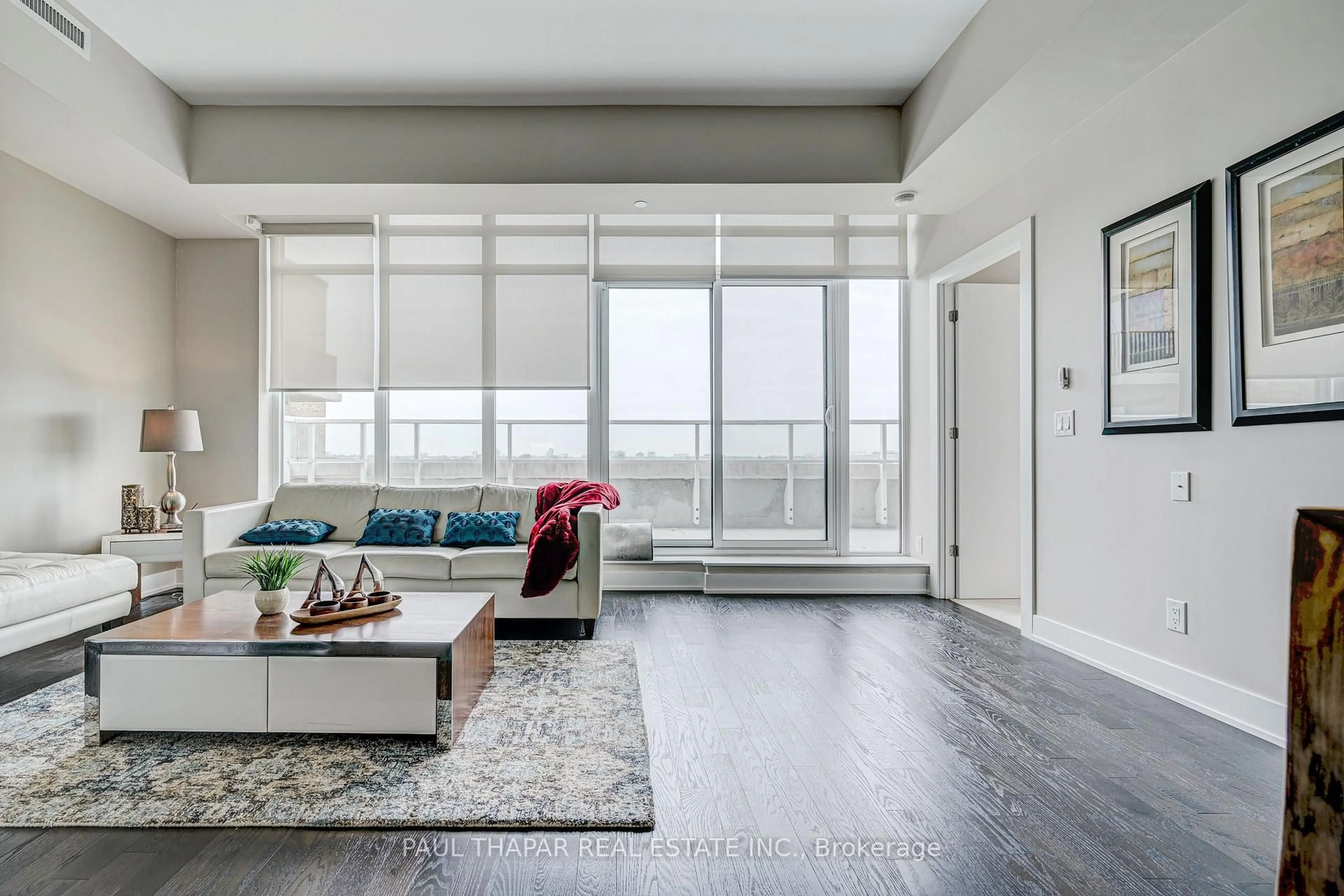 Living room with furniture, unknown for 3018 Yonge St #1114, Toronto Ontario M4N 0A5