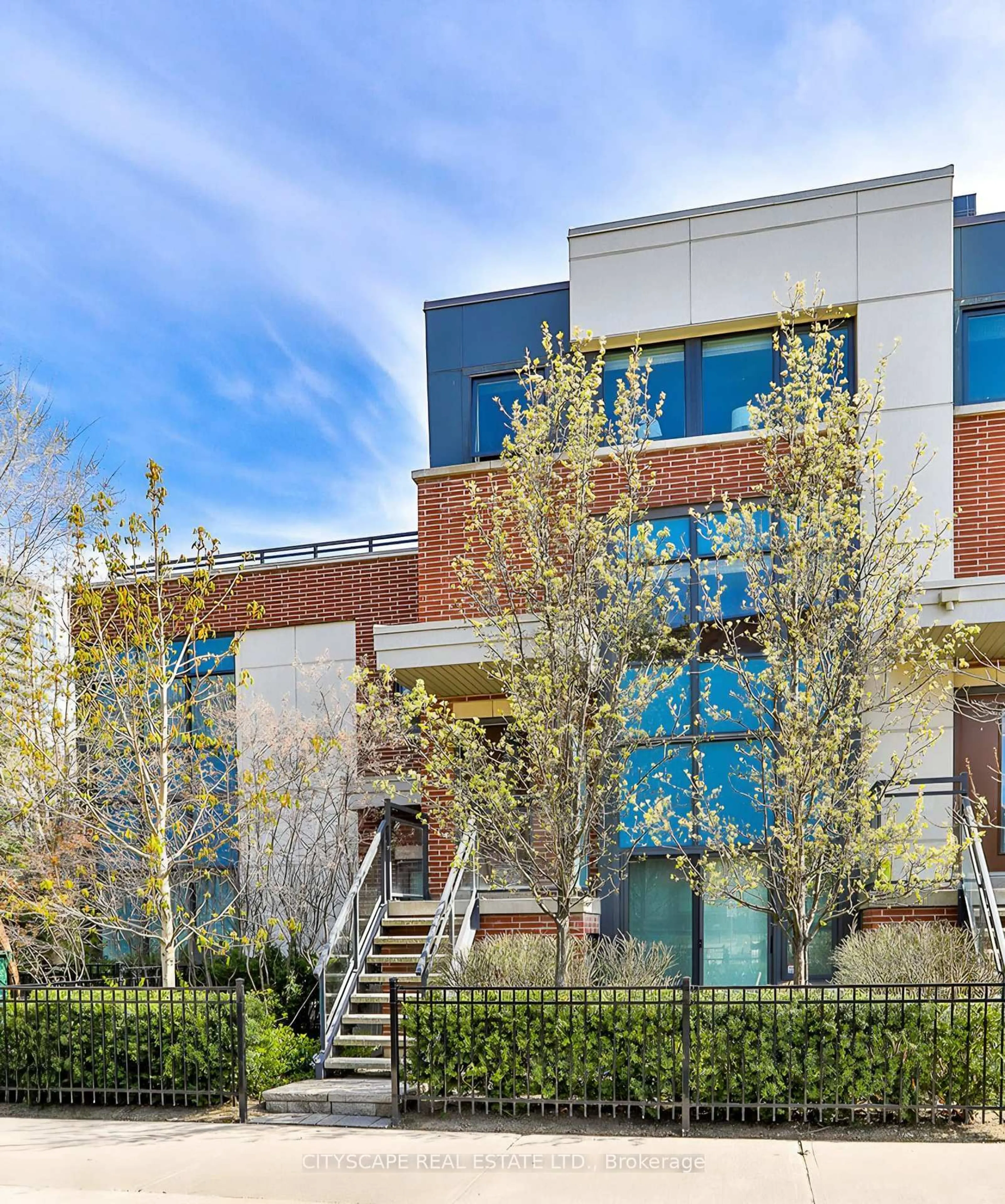 Home with brick exterior material, unknown for 35 Oak St, Toronto Ontario M5A 0A2