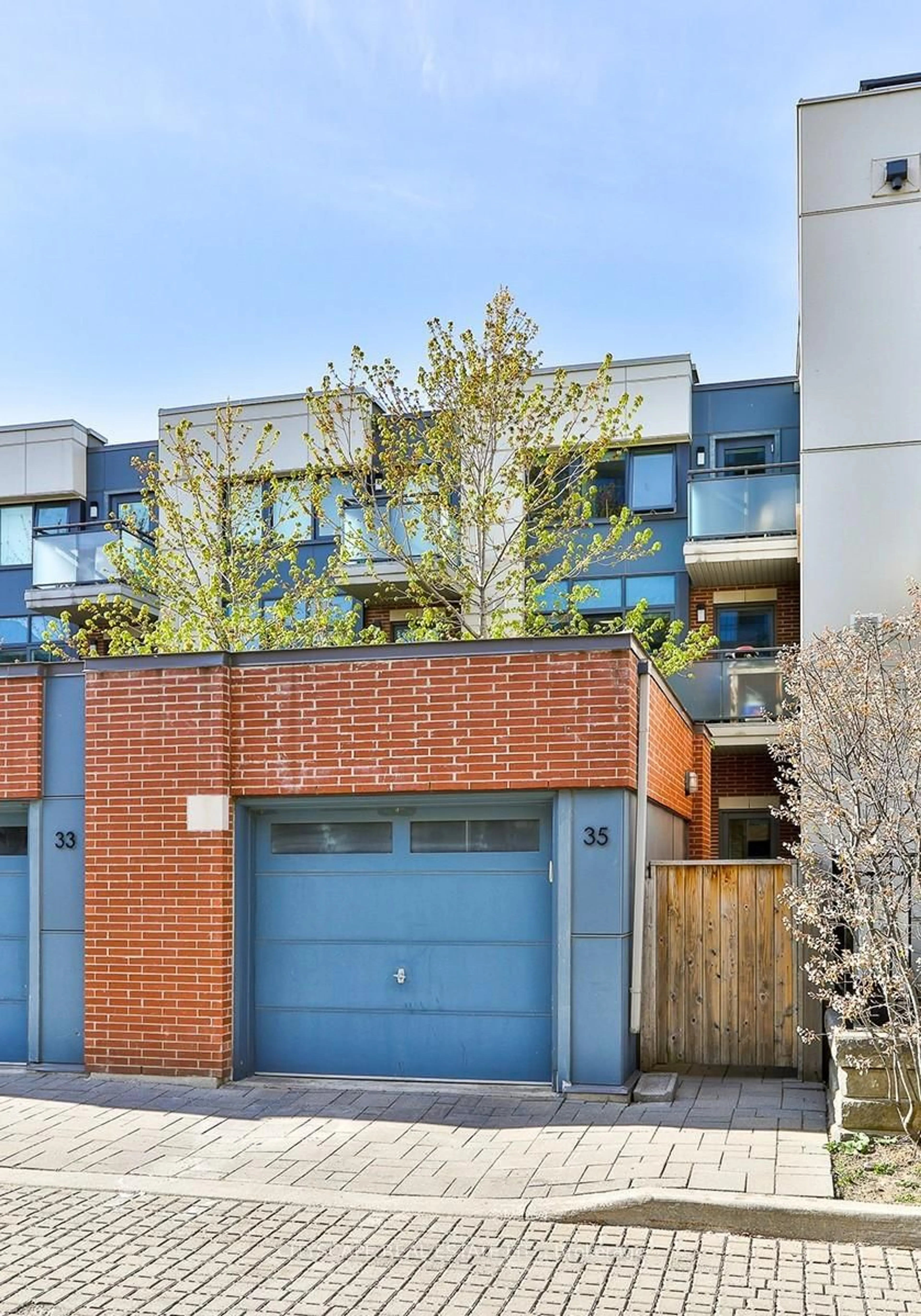 Home with brick exterior material, street for 35 Oak St, Toronto Ontario M5A 0A2