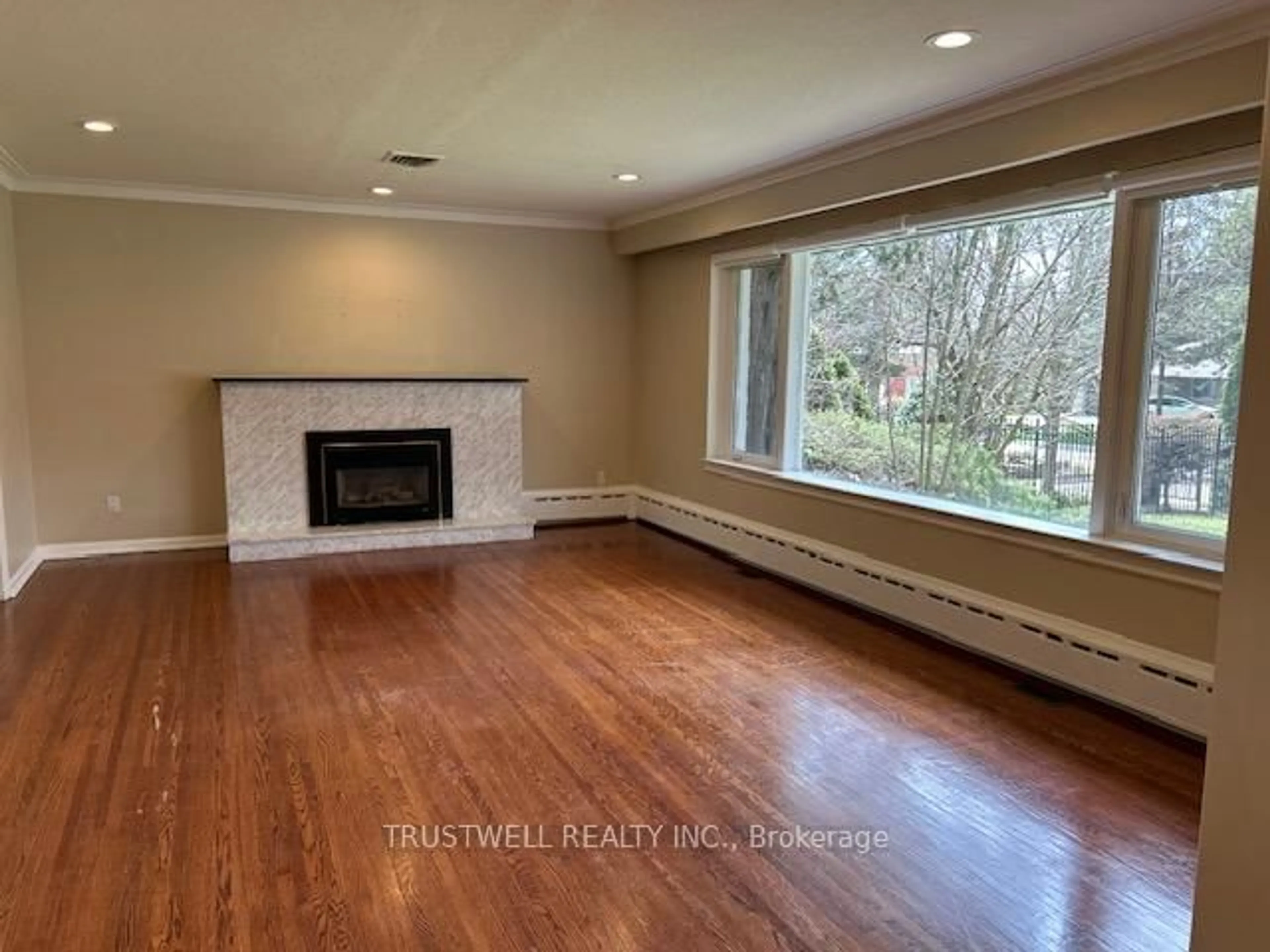 A pic of a room for 20 Oxbow Rd, Toronto Ontario M3B 2A2