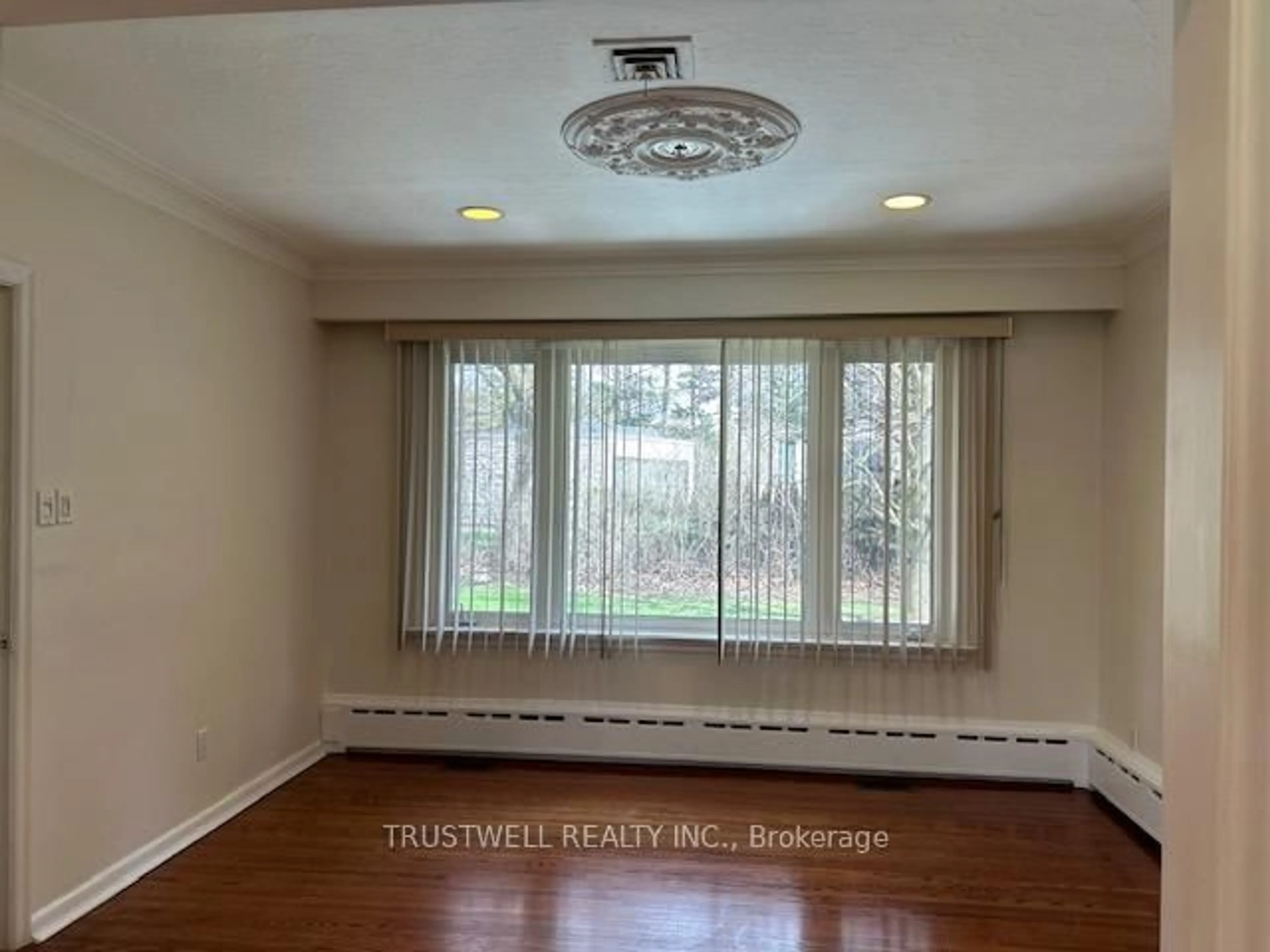 A pic of a room for 20 Oxbow Rd, Toronto Ontario M3B 2A2