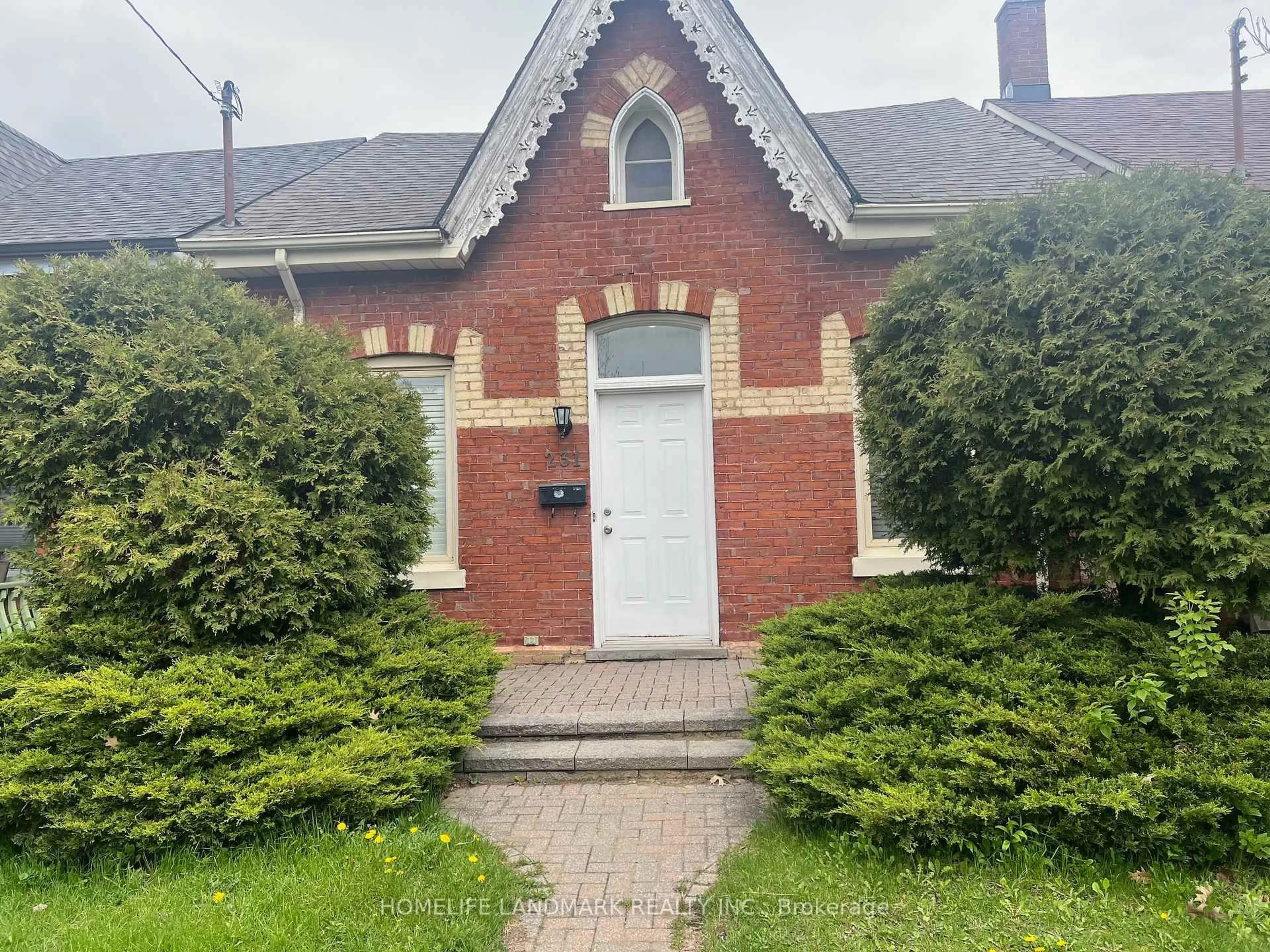 Home with brick exterior material, street for 231 Clinton St, Toronto Ontario M6G 2Y4