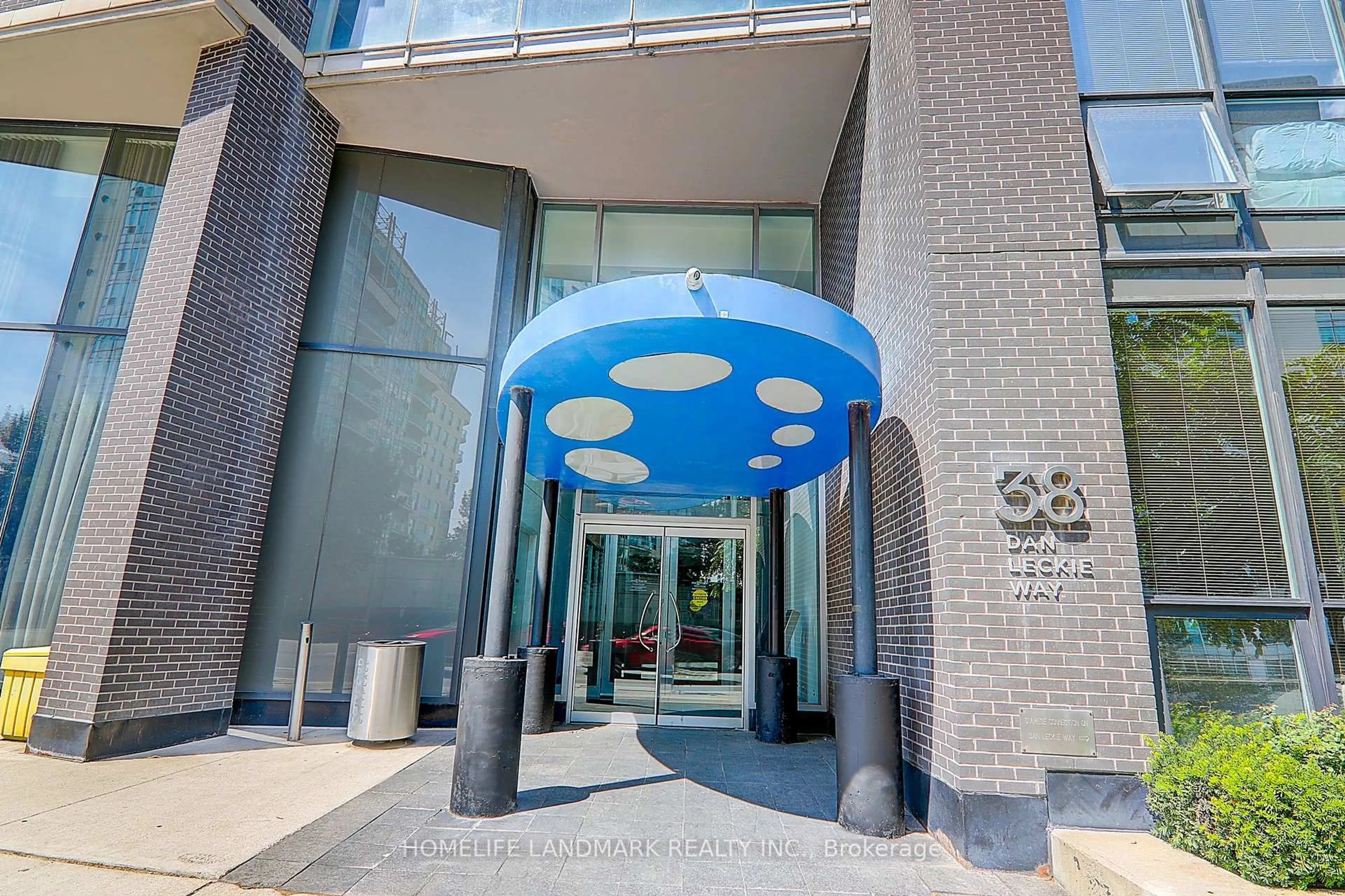 Indoor foyer for 38 Dan Leckie Way #1912, Toronto Ontario M5V 2V6
