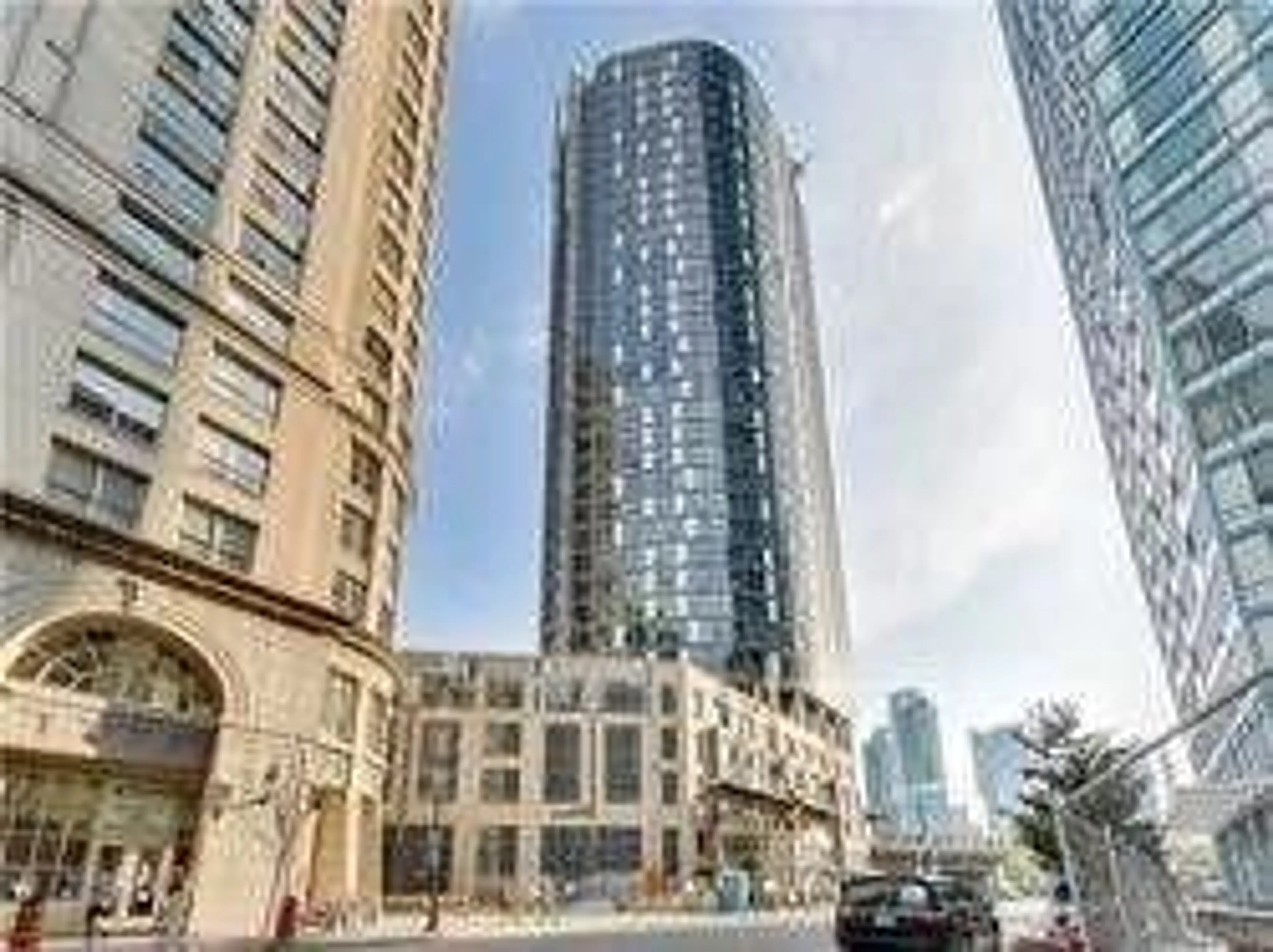 Indoor foyer for 1 The Esplanade Dr #2002, Toronto Ontario M5E 0A8