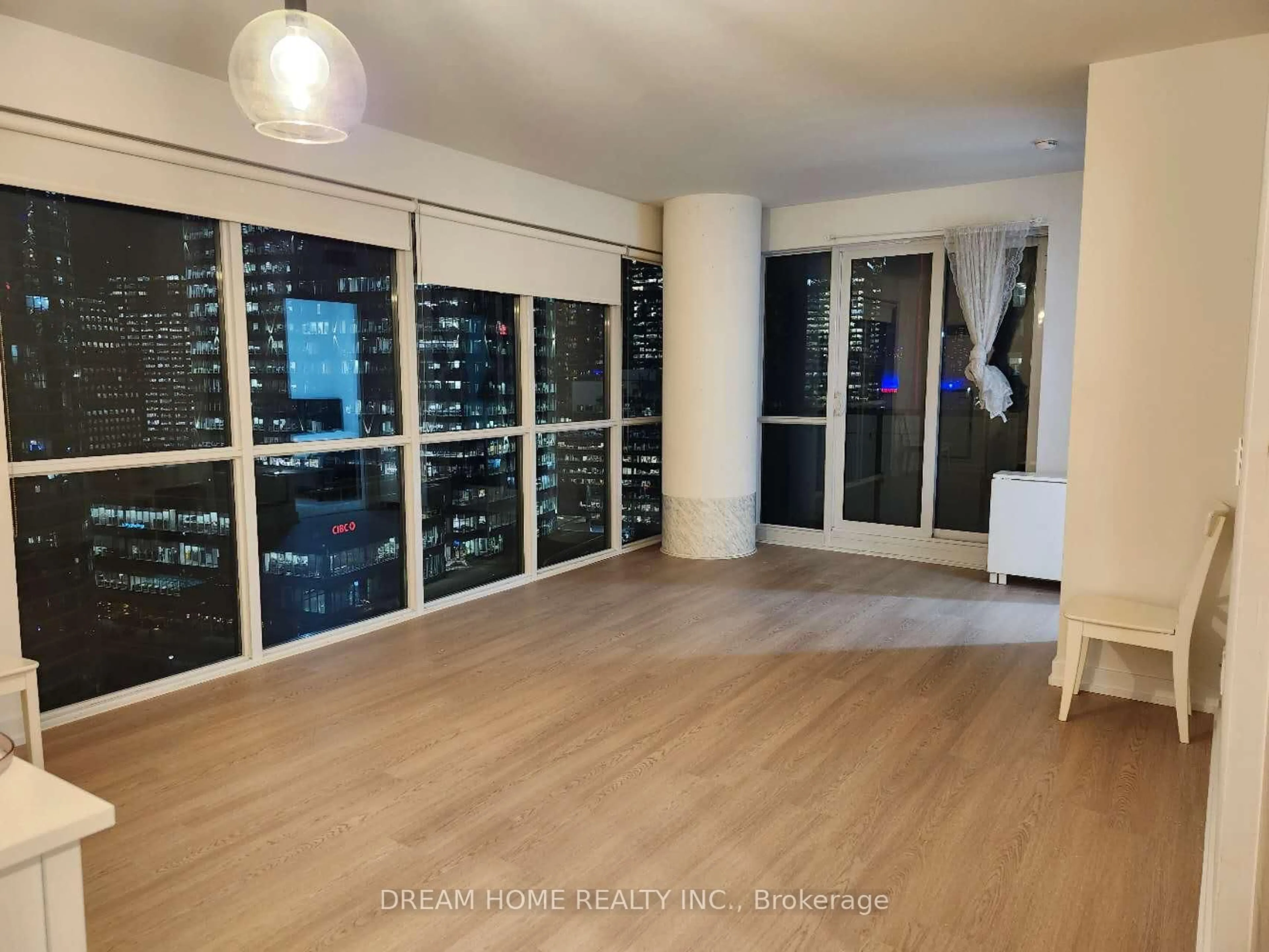A pic of a room for 1 The Esplanade Dr #2002, Toronto Ontario M5E 0A8