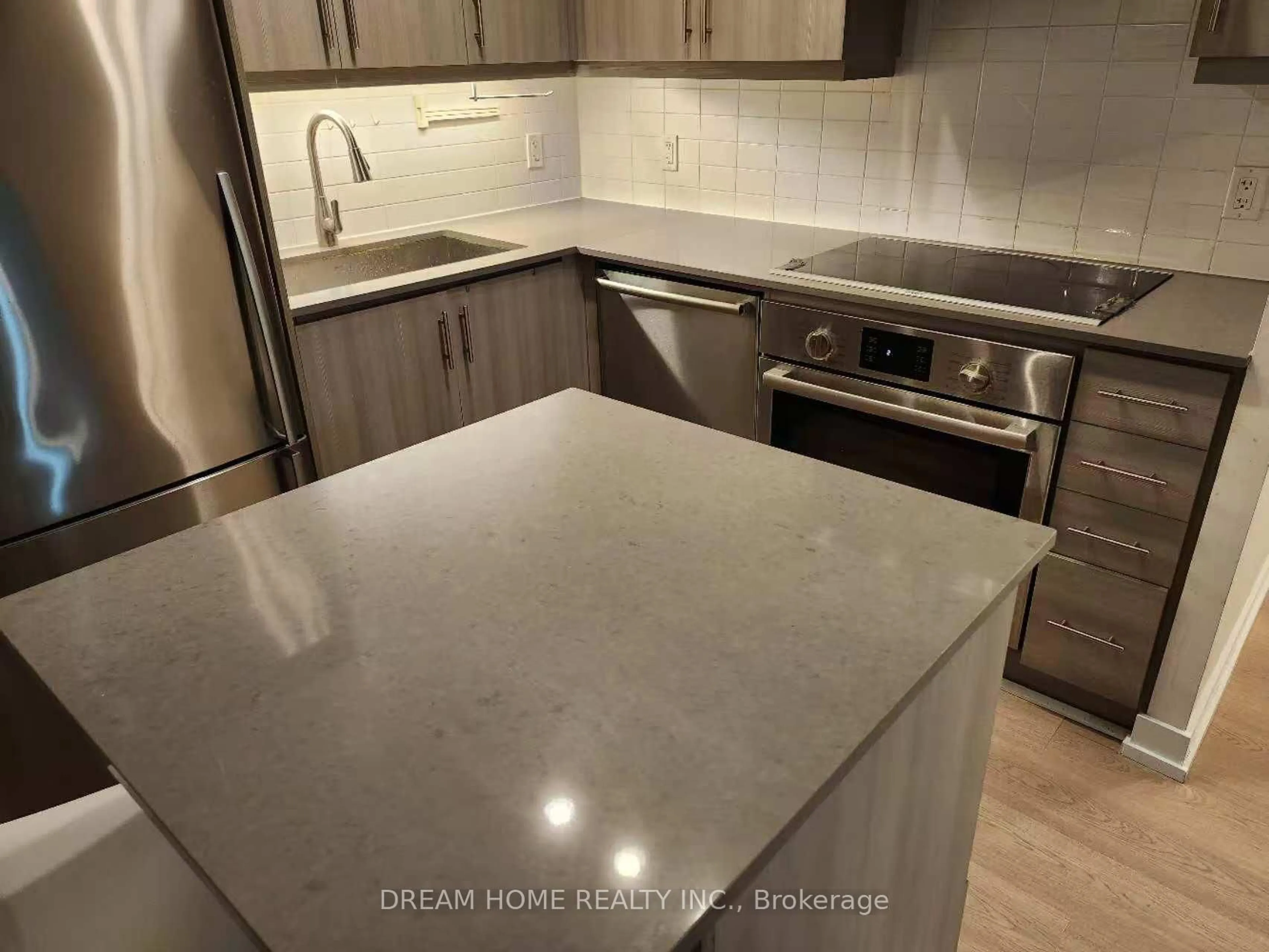 Unknown for 1 The Esplanade Dr #2002, Toronto Ontario M5E 0A8