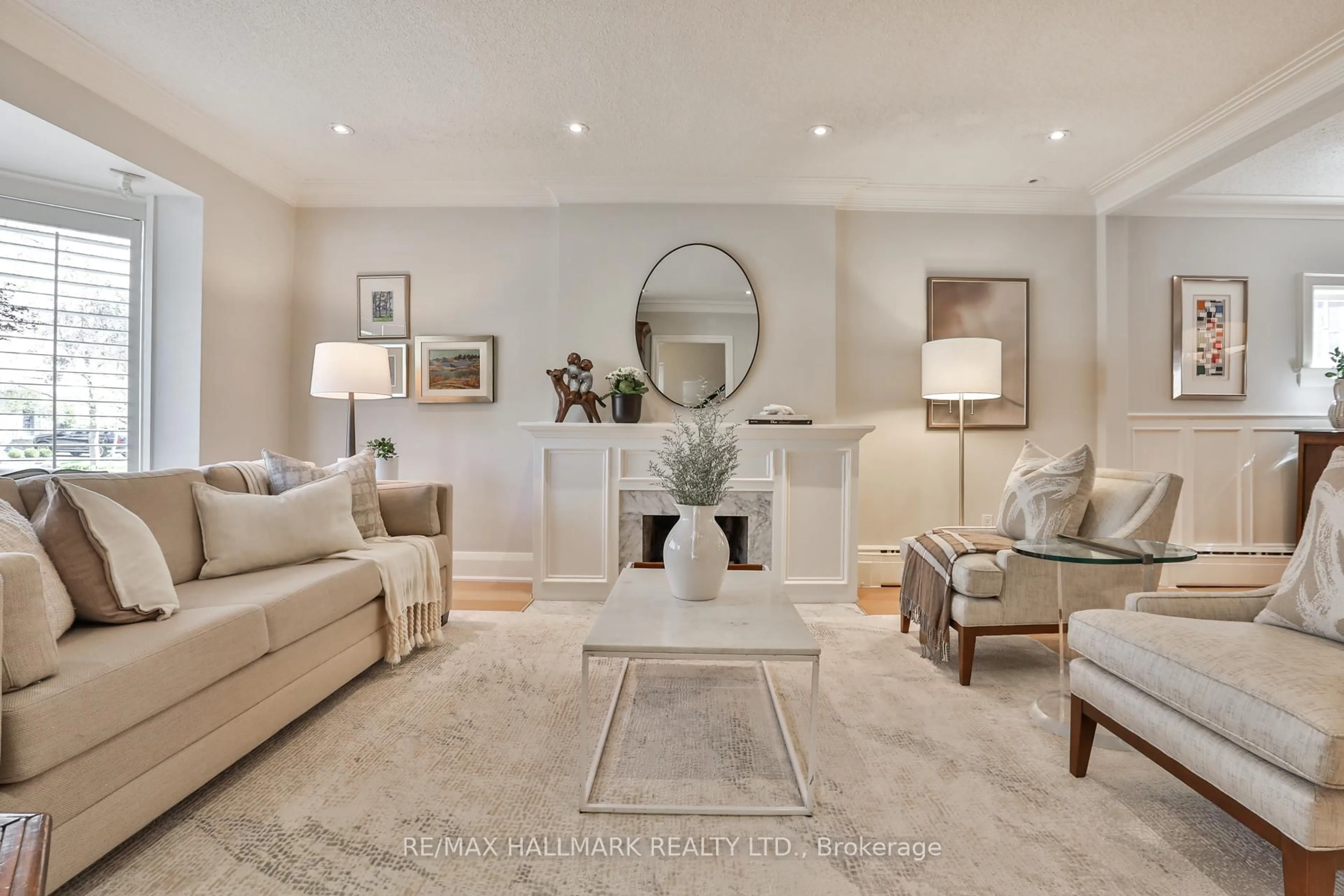 Living room with furniture, unknown for 569 Briar Hill Ave, Toronto Ontario M5N 1N1