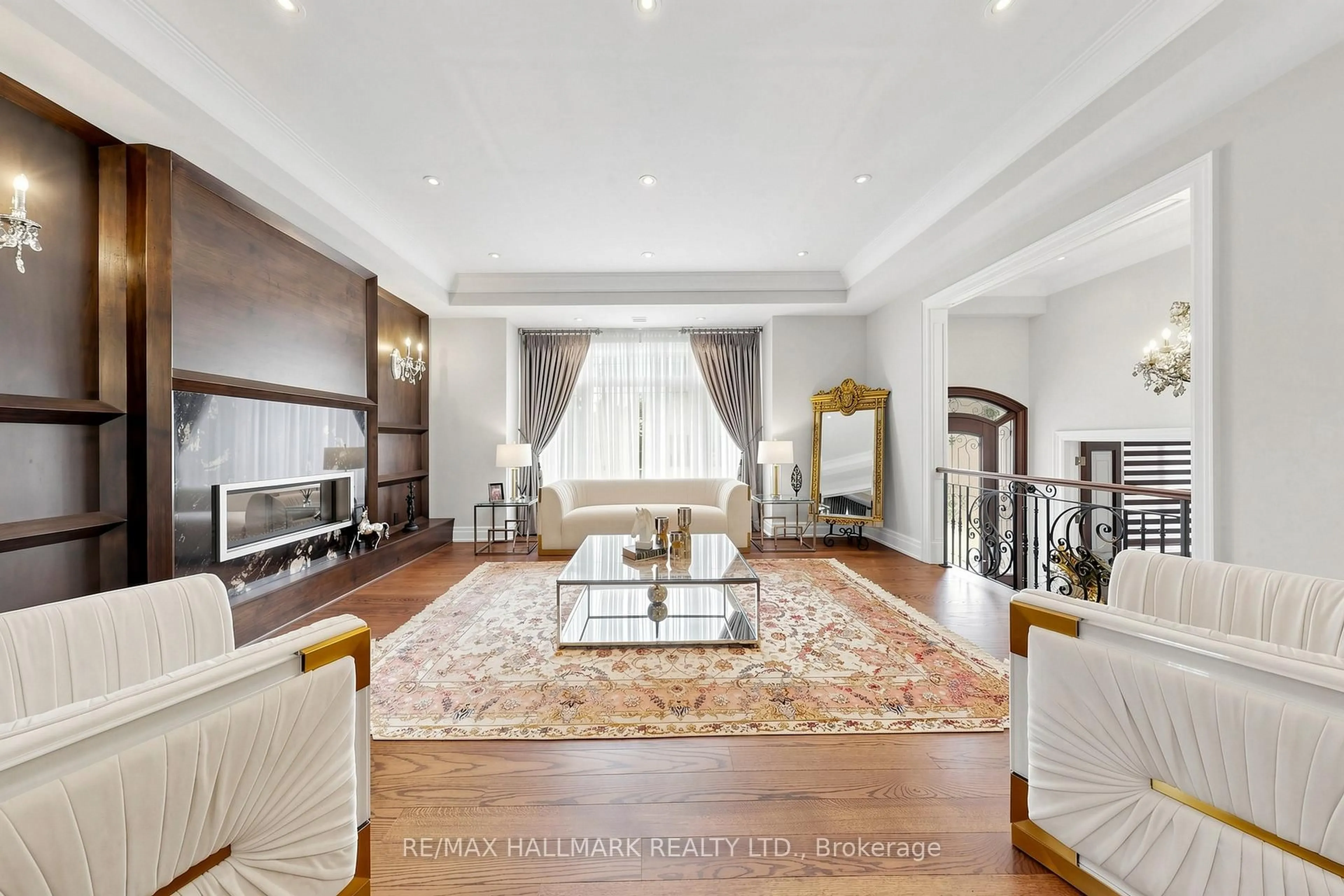 Living room with furniture, unknown for 50 LLOYDMINSTER Cres, Toronto Ontario M2M 2S1