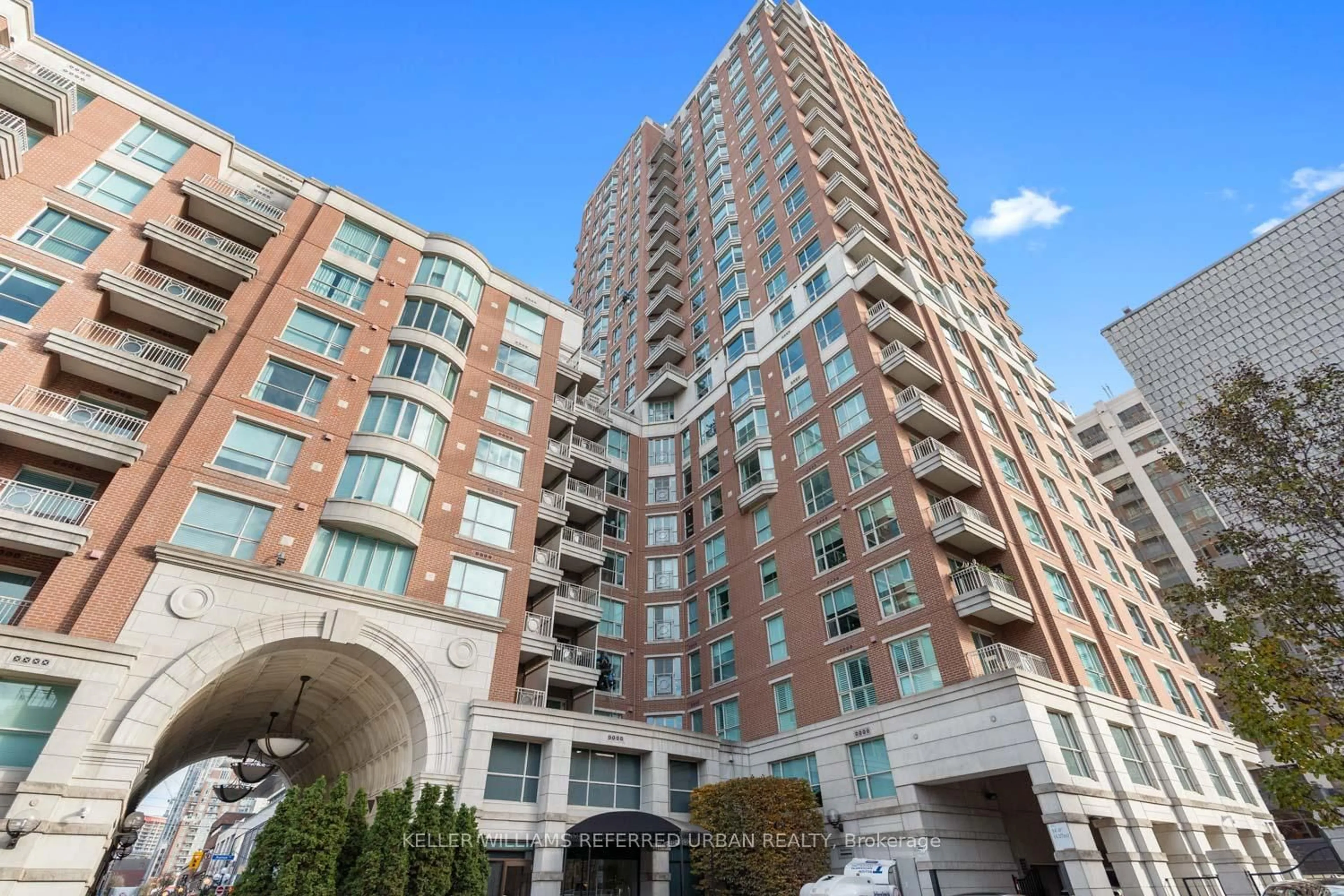 Unknown for 38 Avenue Rd #1802, Toronto Ontario M5R 2G2