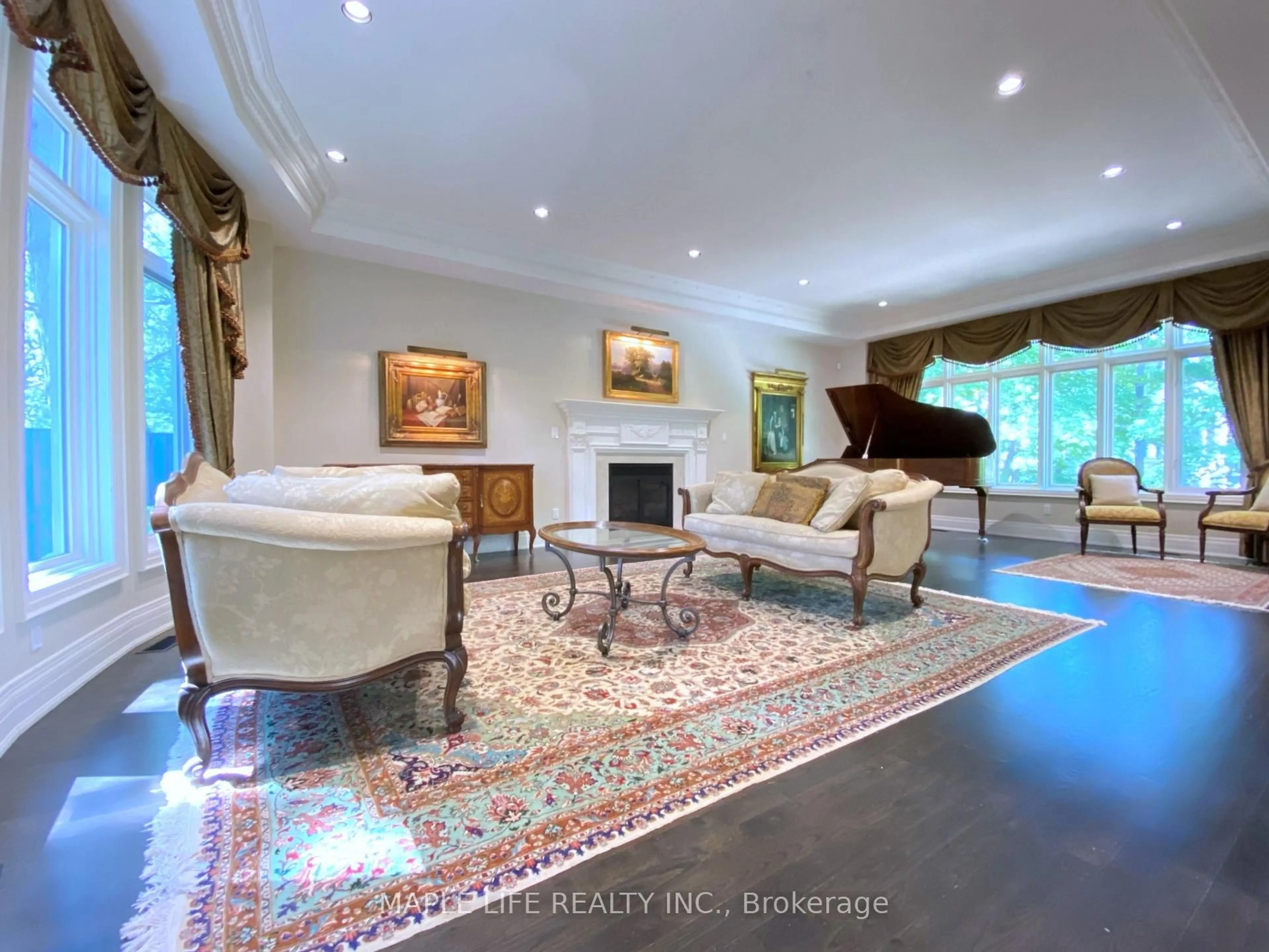 Living room with furniture, unknown for 8 Crete Crt, Toronto Ontario M3C 2N6