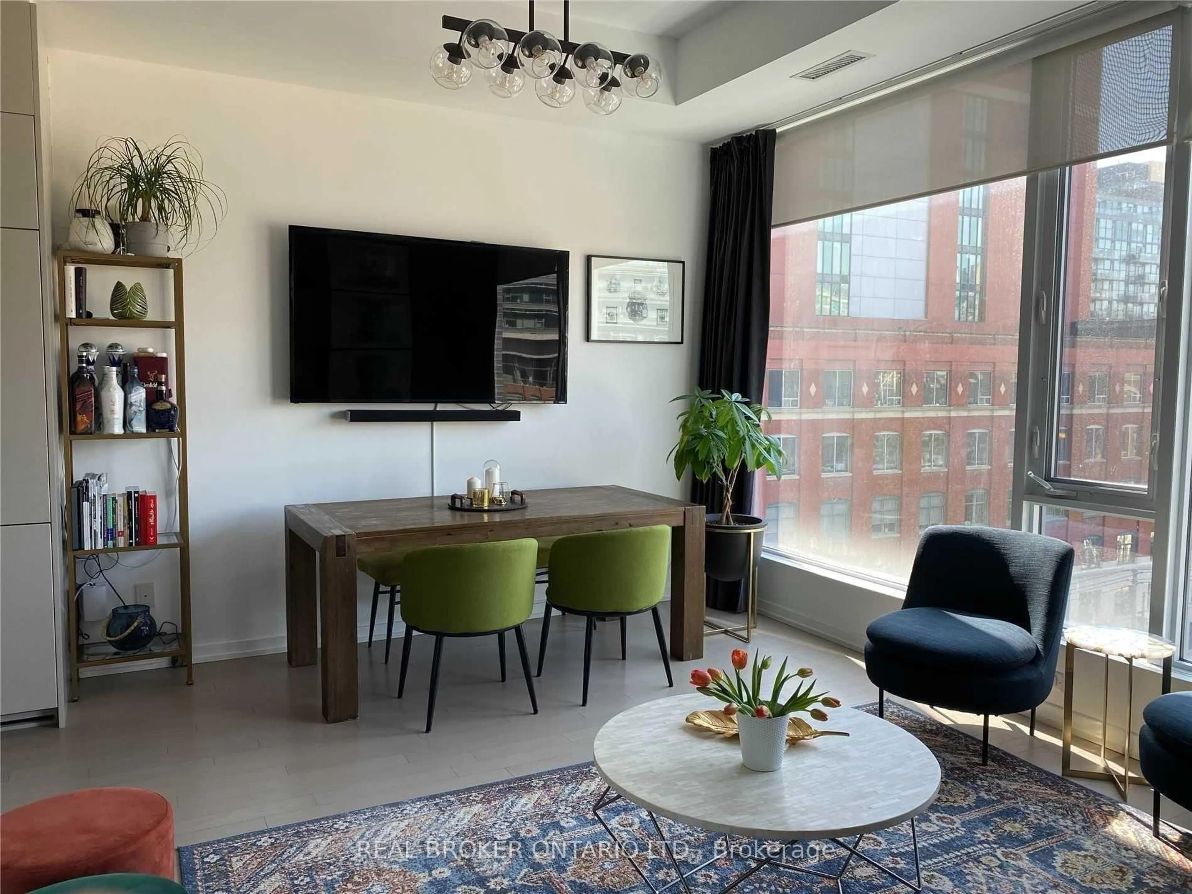 Living room with furniture, unknown for 101 Peter St #515, Toronto Ontario M5V 0G6