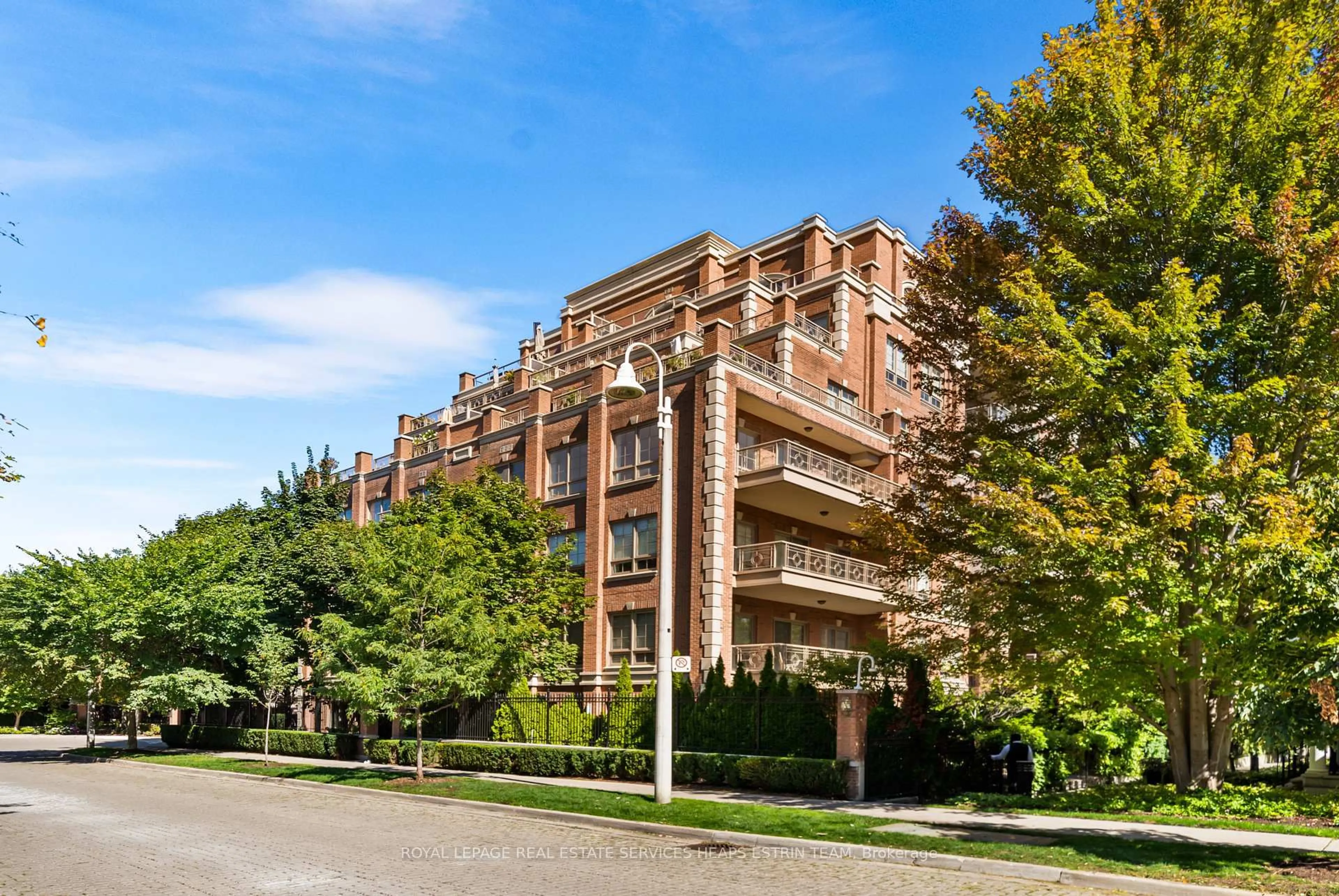 Unknown for 21 Burkebrook Pl #RL1, Toronto Ontario M4G 0A2