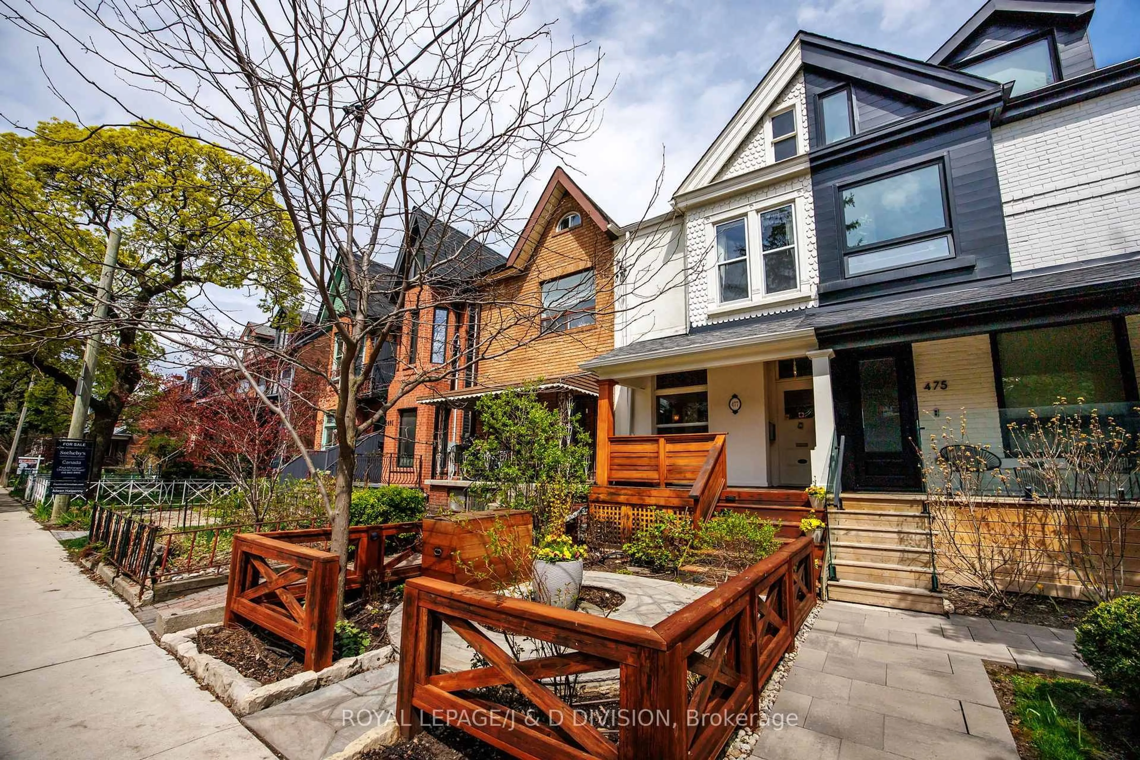 Home with brick exterior material, street for 477 Roxton Rd, Toronto Ontario M6G 3R5