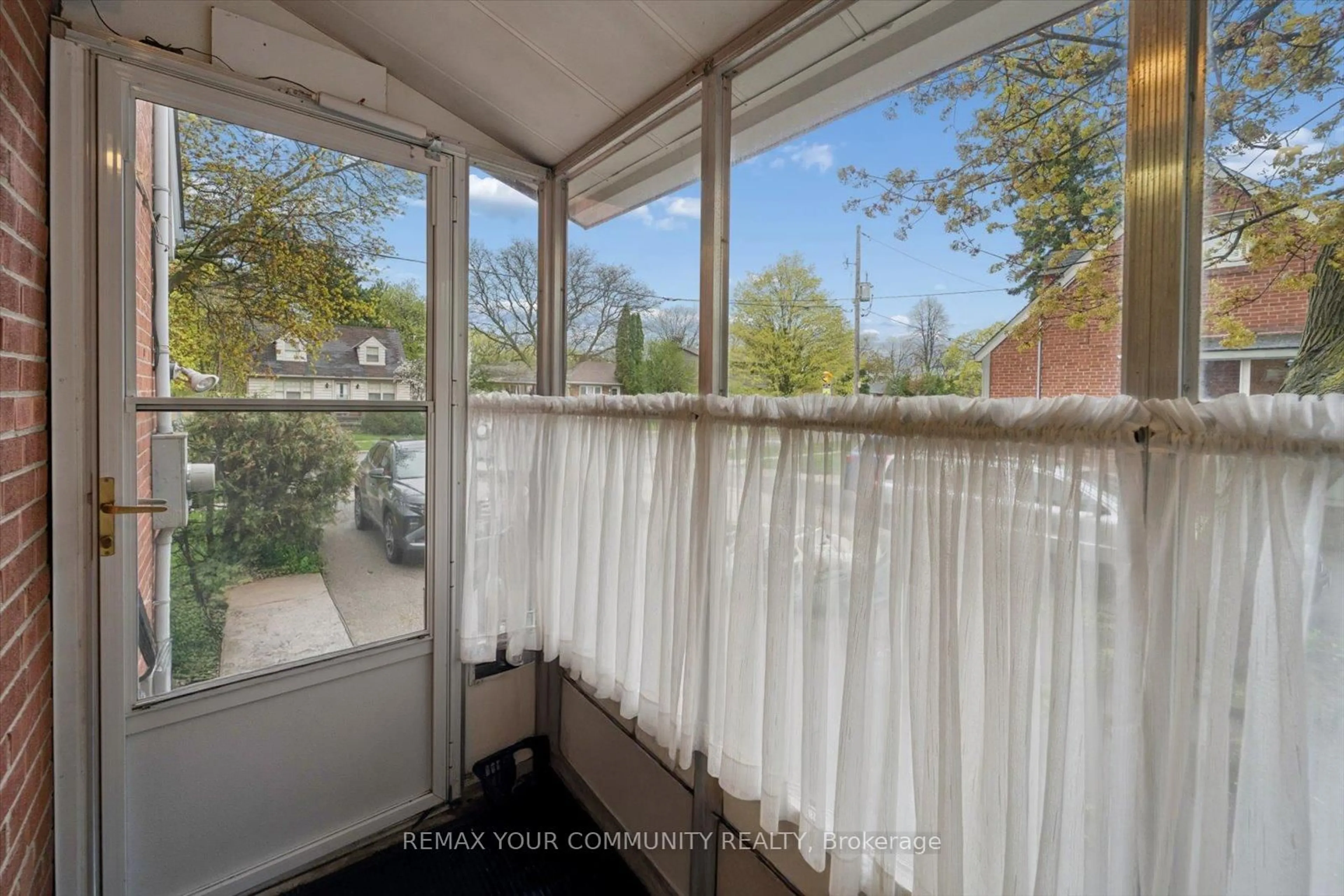 Balcony in the apartment, unknown for 26 Ancona St, Toronto Ontario M2R 2H2
