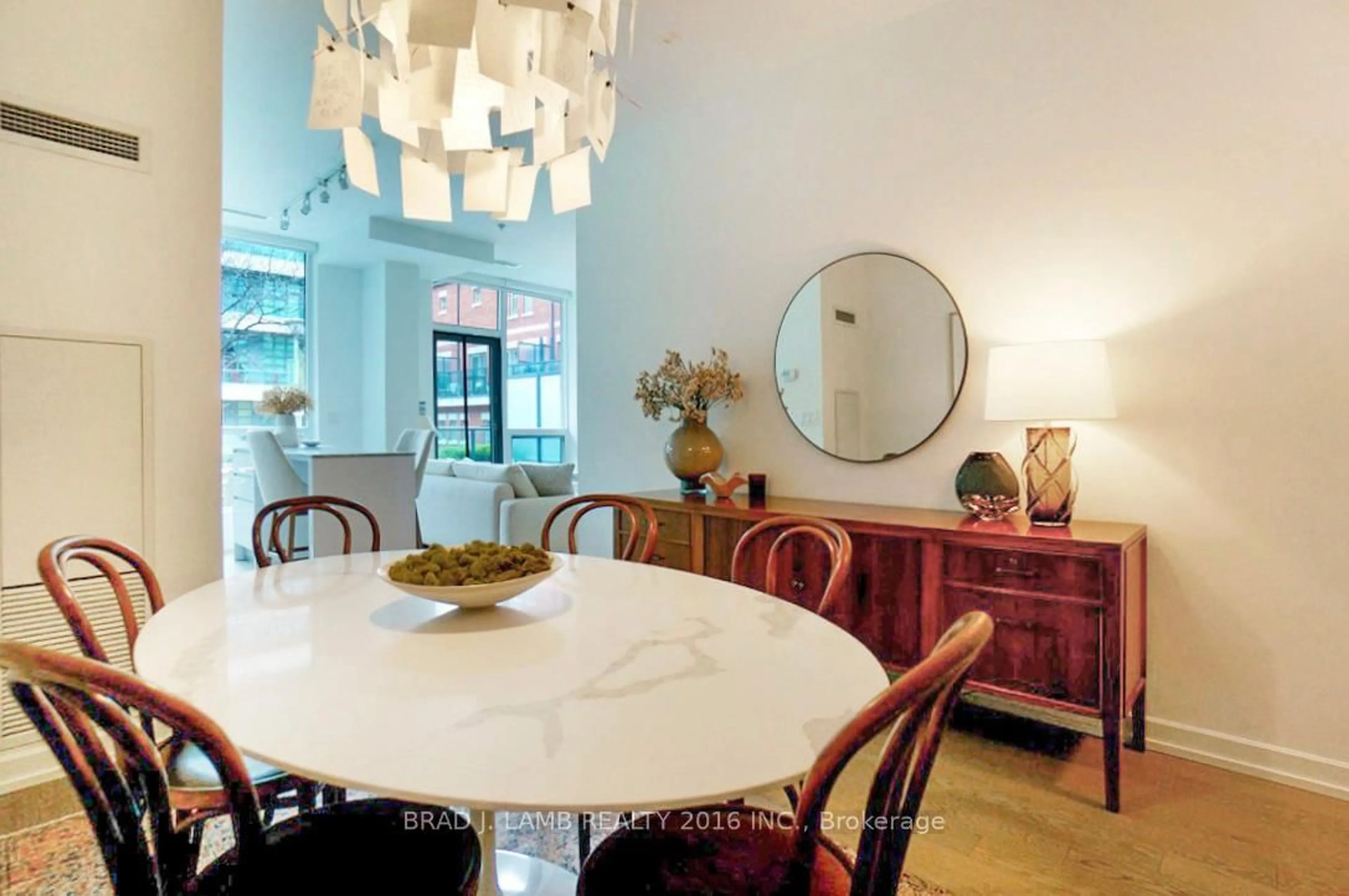 Dining room, ceramic/tile floor for 377 Madison Ave #102, Toronto Ontario M4V 3E1