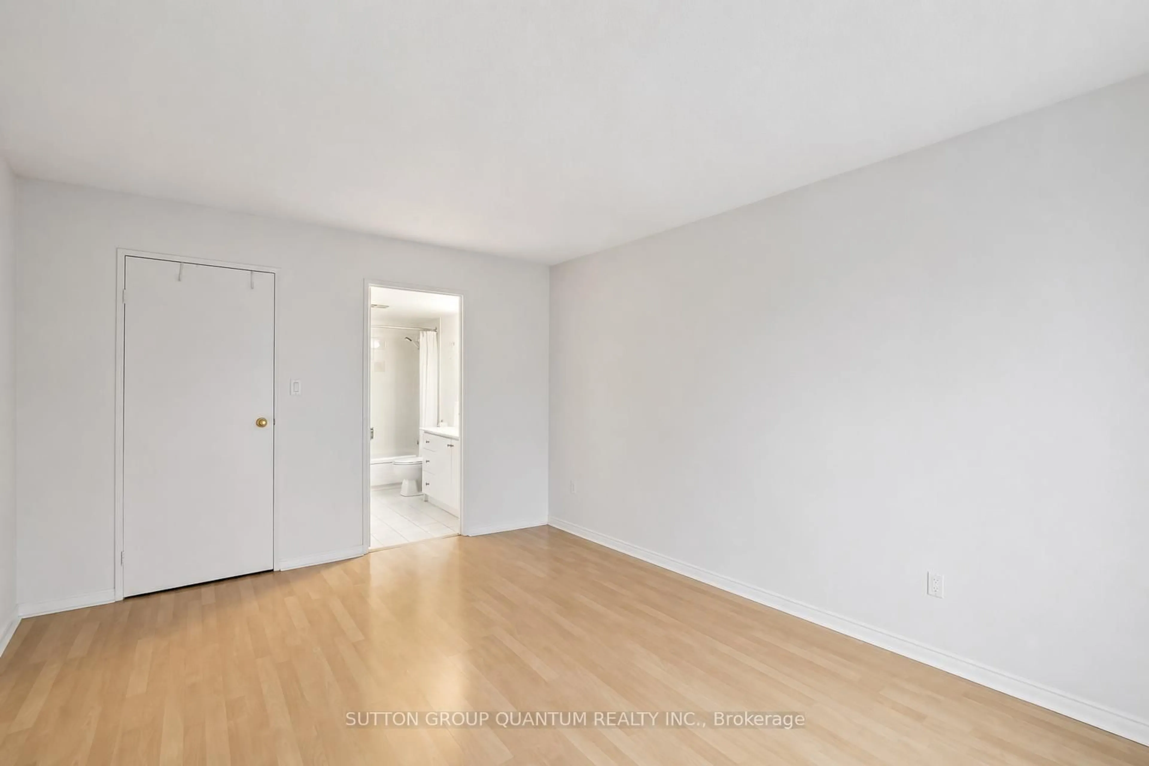 A pic of a room for 5765 Yonge St #706, Toronto Ontario M2M 4H9
