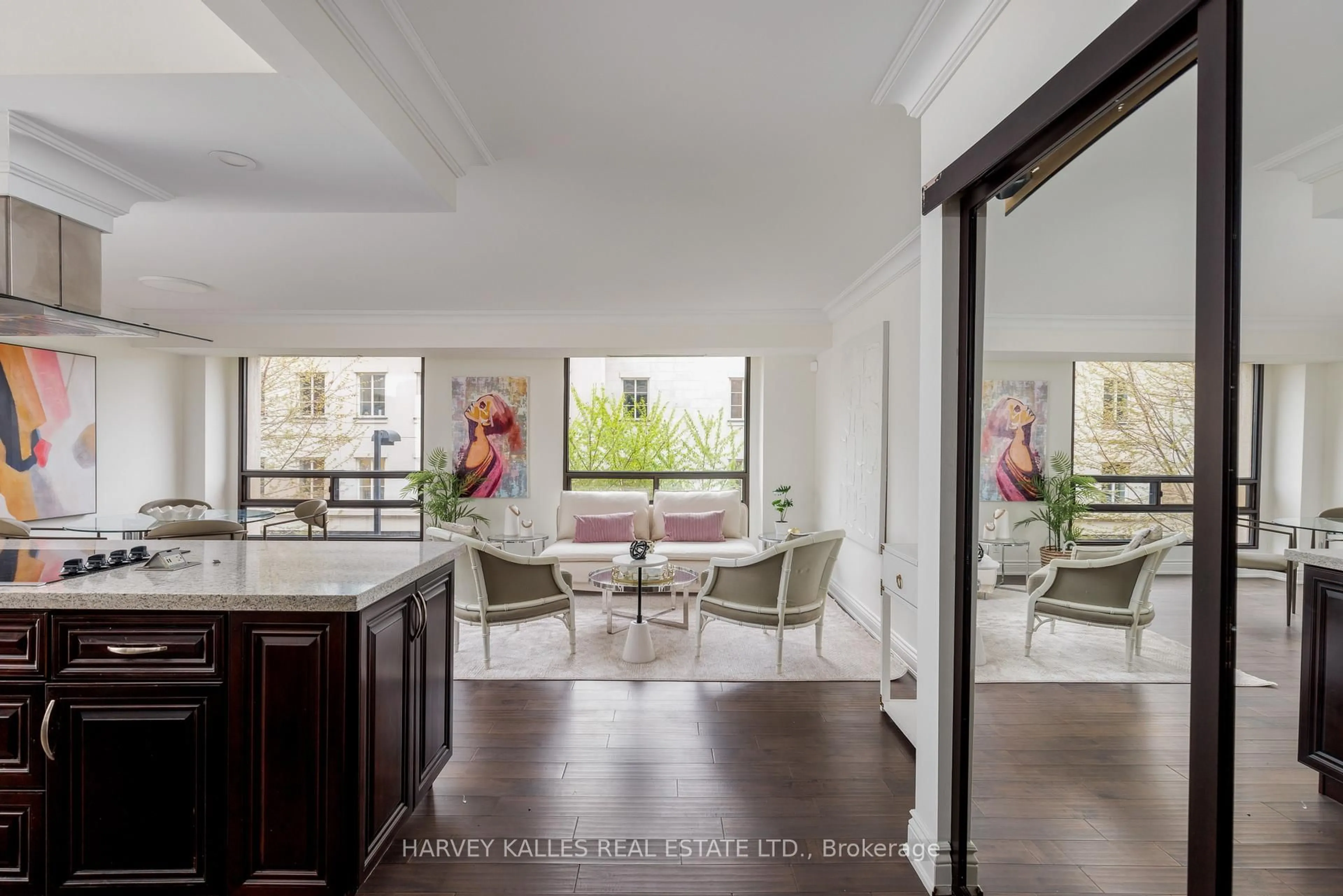 Open concept kitchen, unknown for 447 Walmer Rd #307, Toronto Ontario M5P 2X9