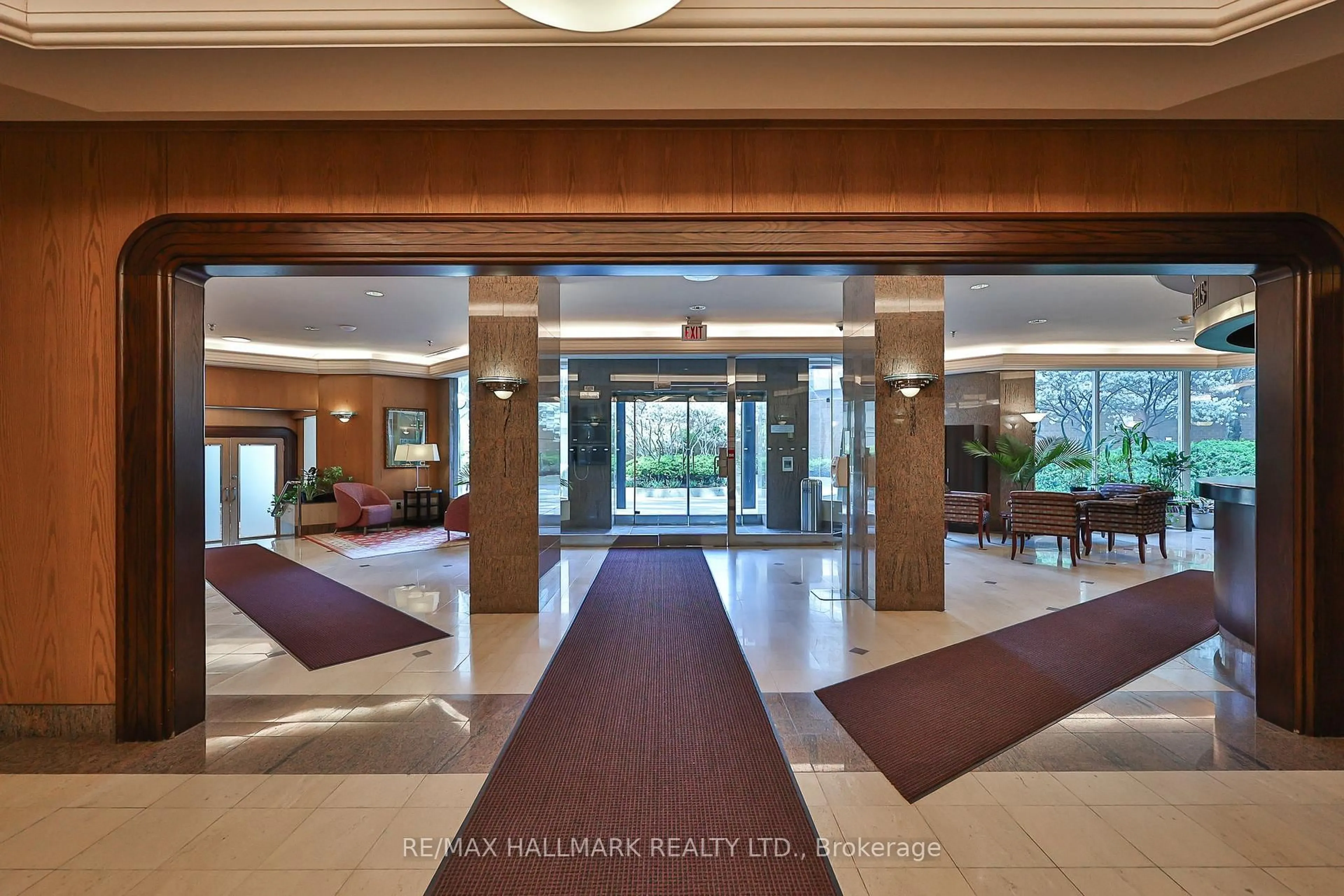 Lobby for 942 Yonge St #506, Toronto Ontario M4W 3S8