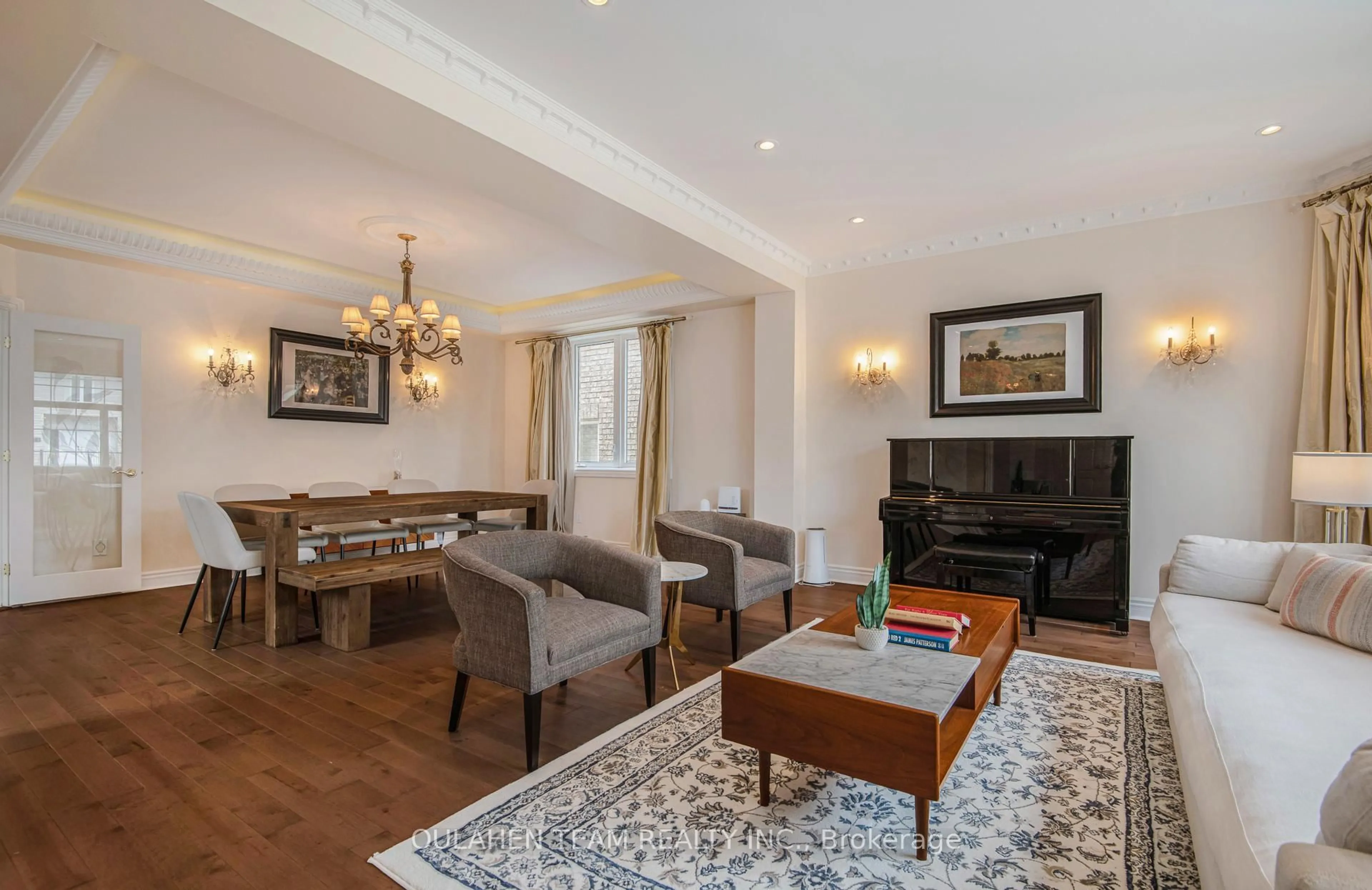 Dining room, wood/laminate floor for 133 Spring Garden Ave, Toronto Ontario M2N 3G6