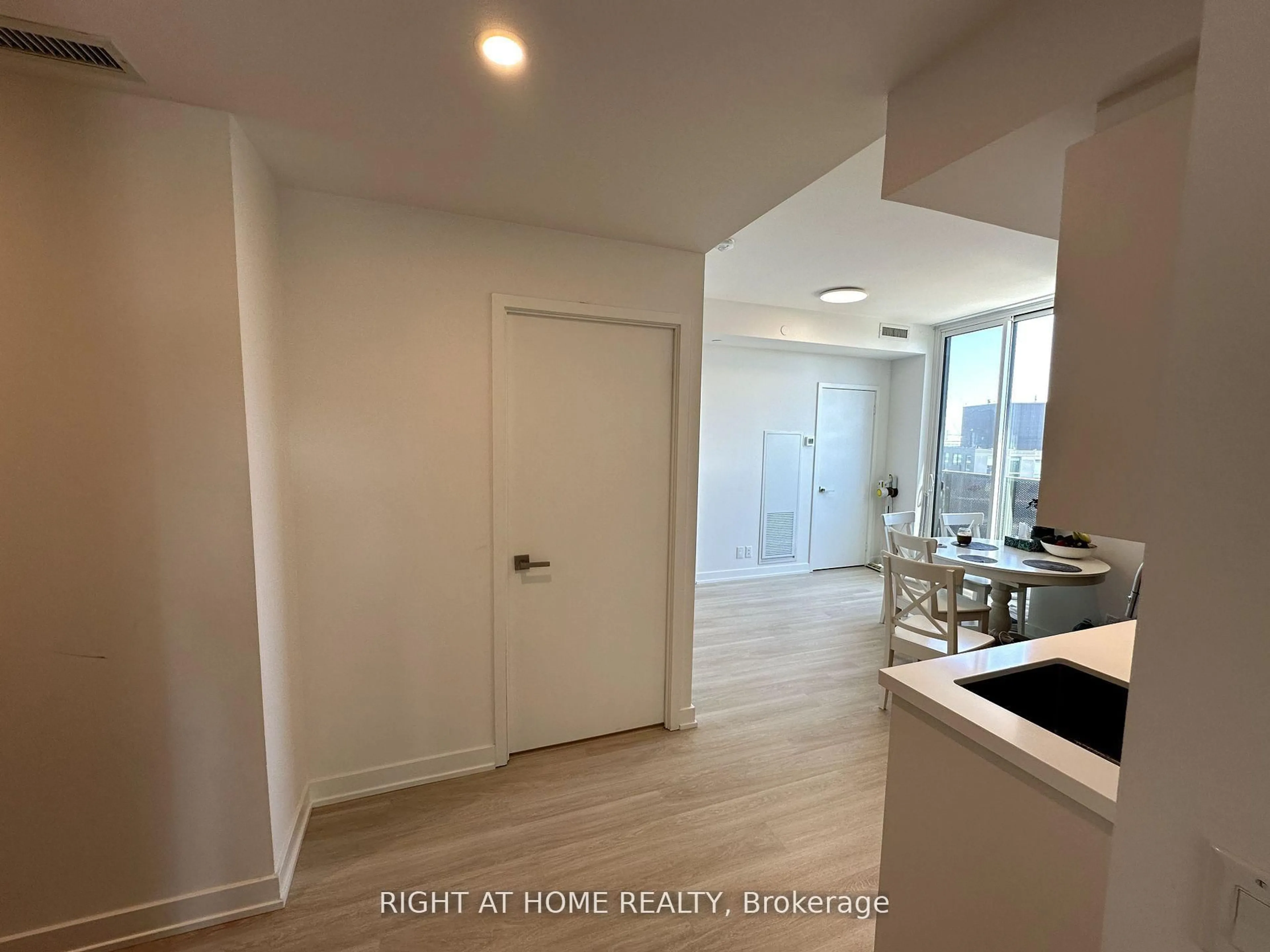 A pic of a room for 30 Tretti Way #903, Toronto Ontario M3H 0E3