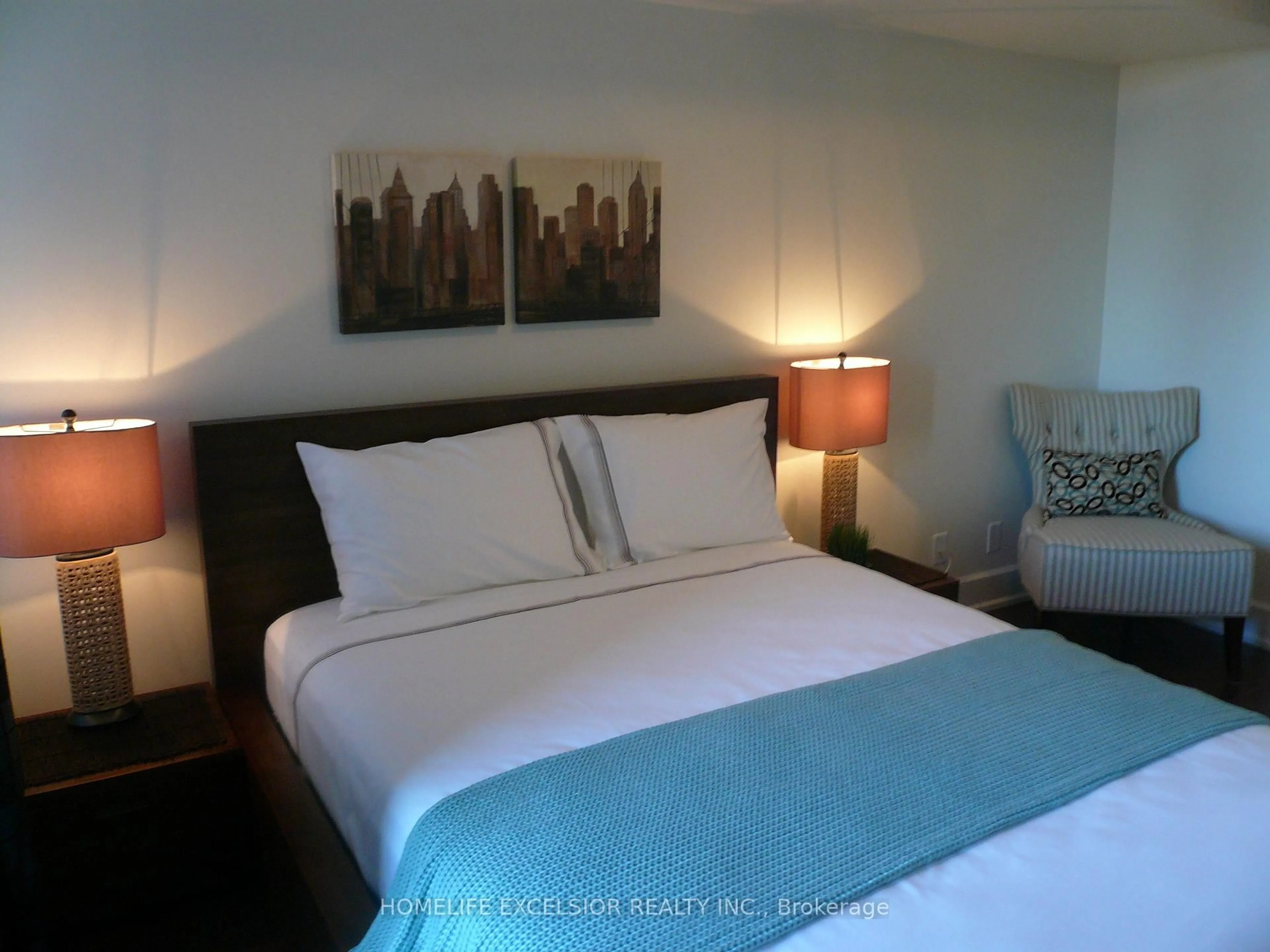 Bedroom with bed, unknown for 676 Sheppard Ave #315, Toronto Ontario M2K 1B7