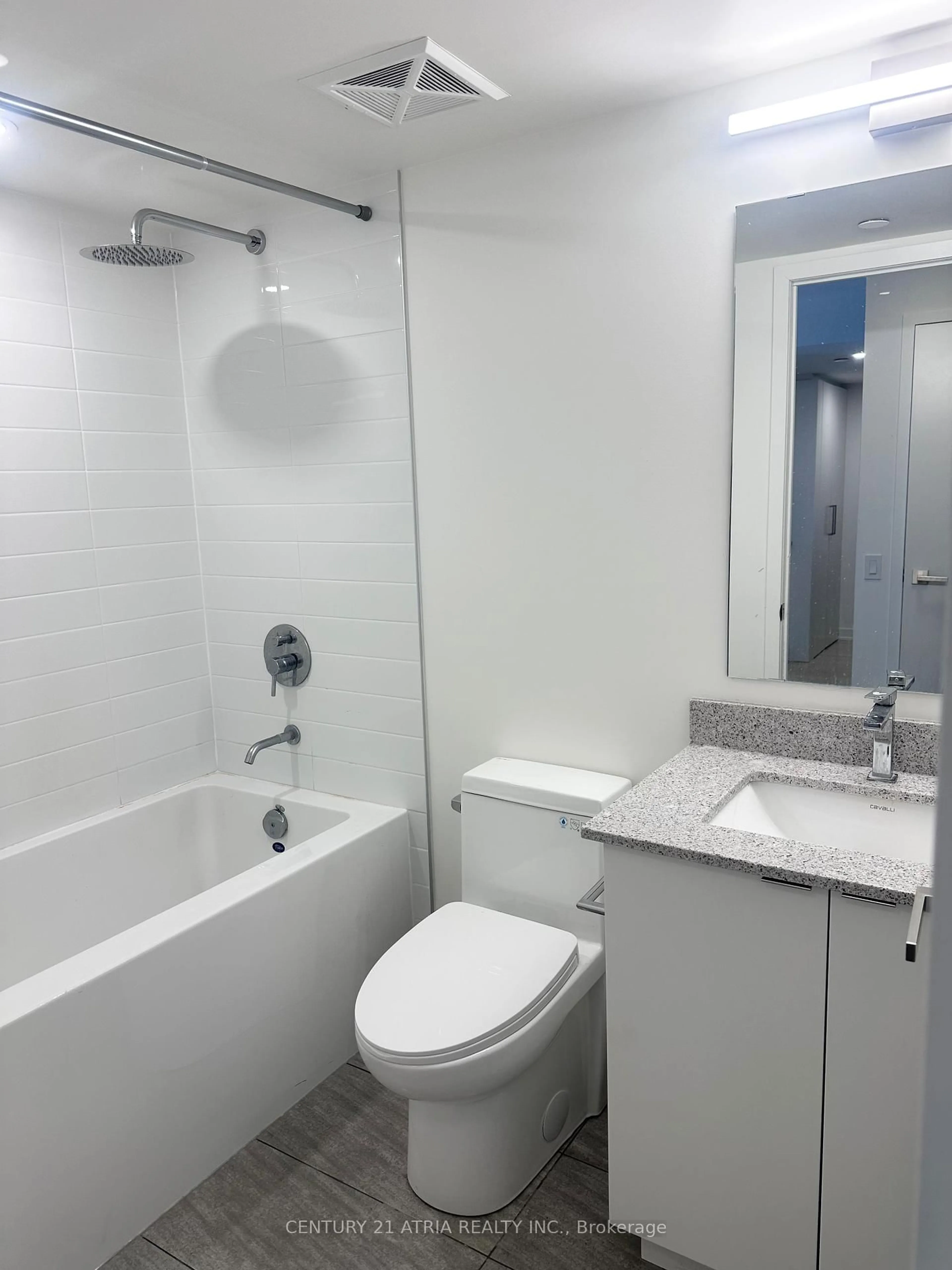 Standard bathroom, unknown for 500 Wilson Ave #519, Toronto Ontario L5A 1W4