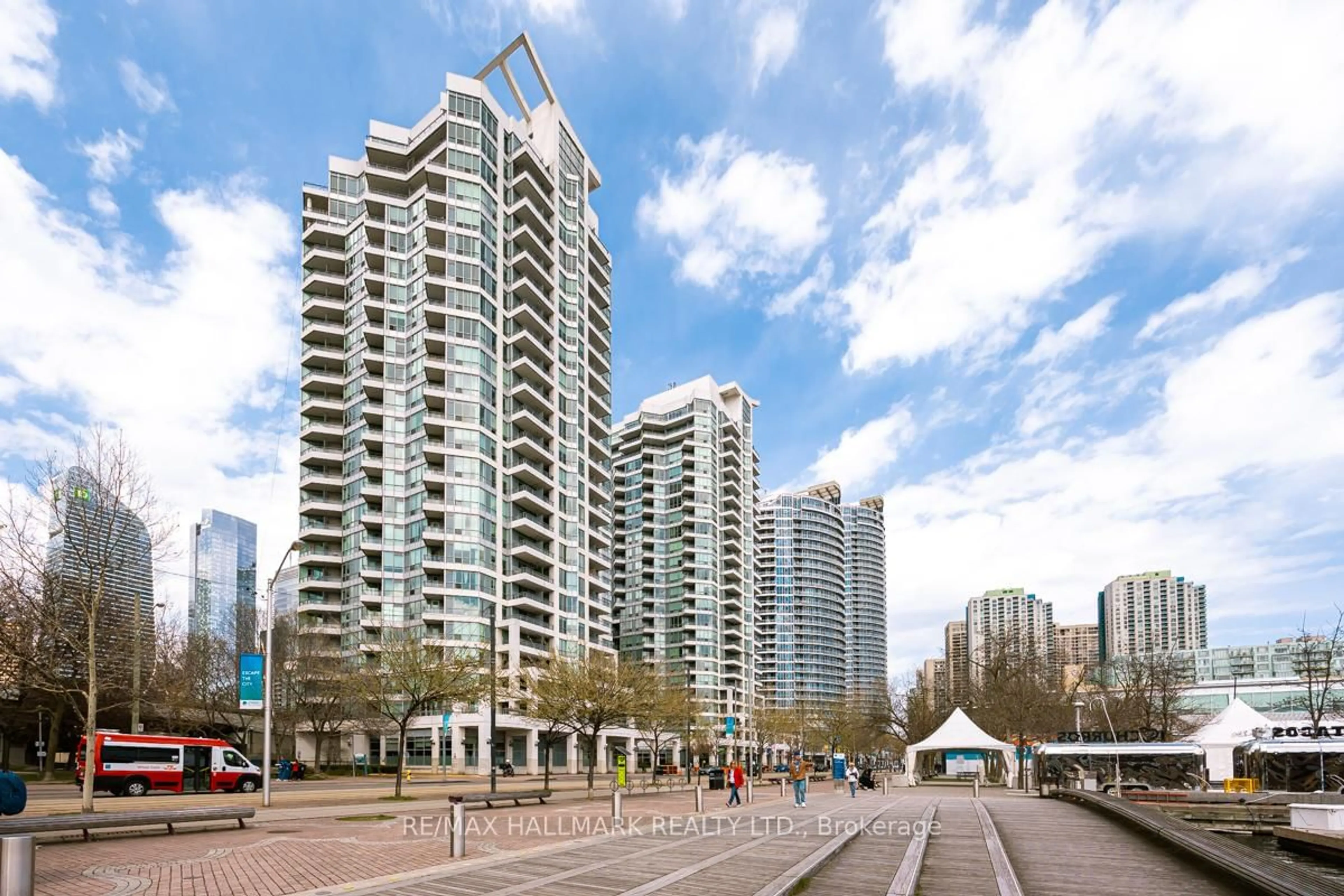 Unknown for 228 Queens Quay #2707, Toronto Ontario M5J 2X1