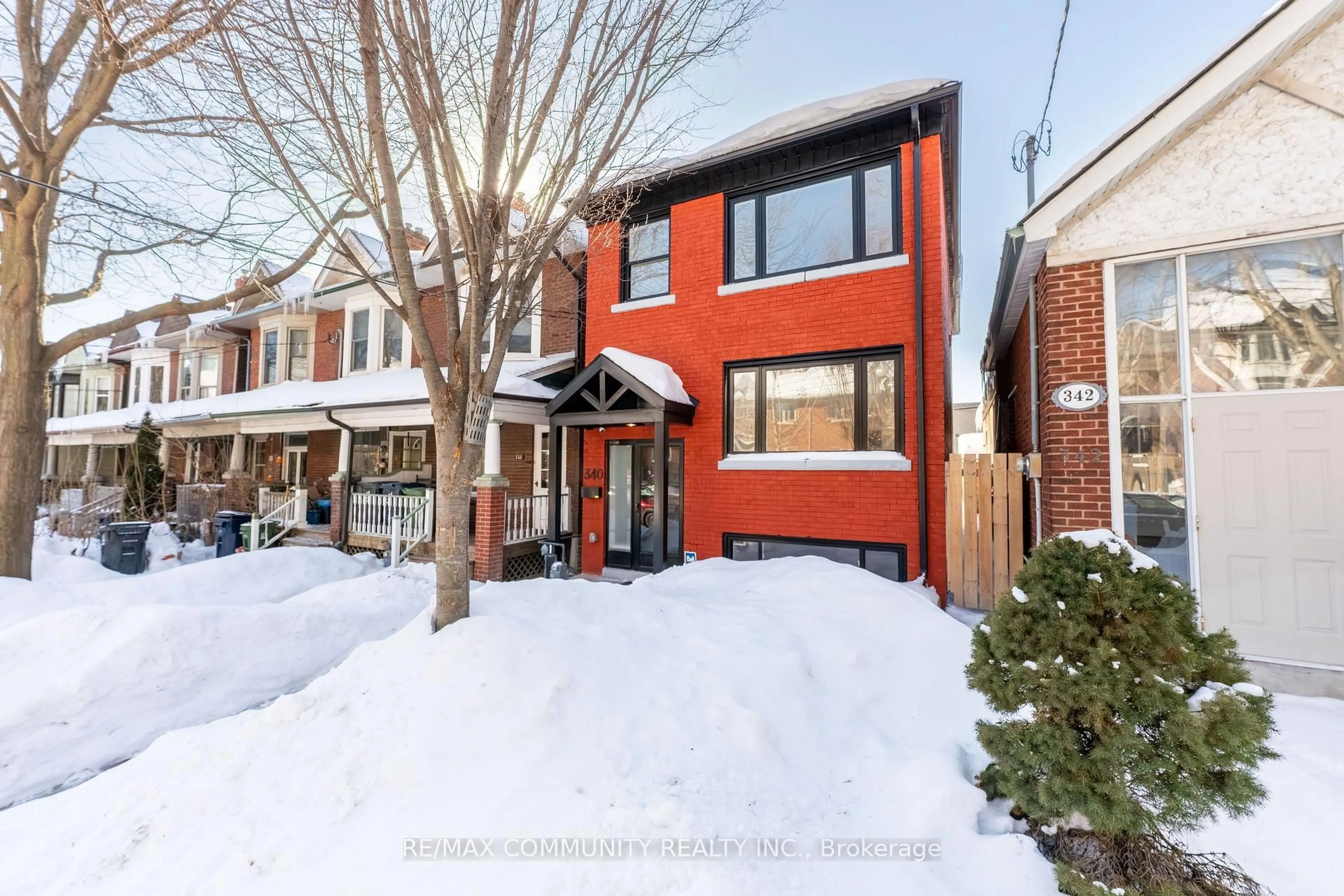 Home with brick exterior material, street for 340 Albany Ave, Toronto Ontario M5R 3C9