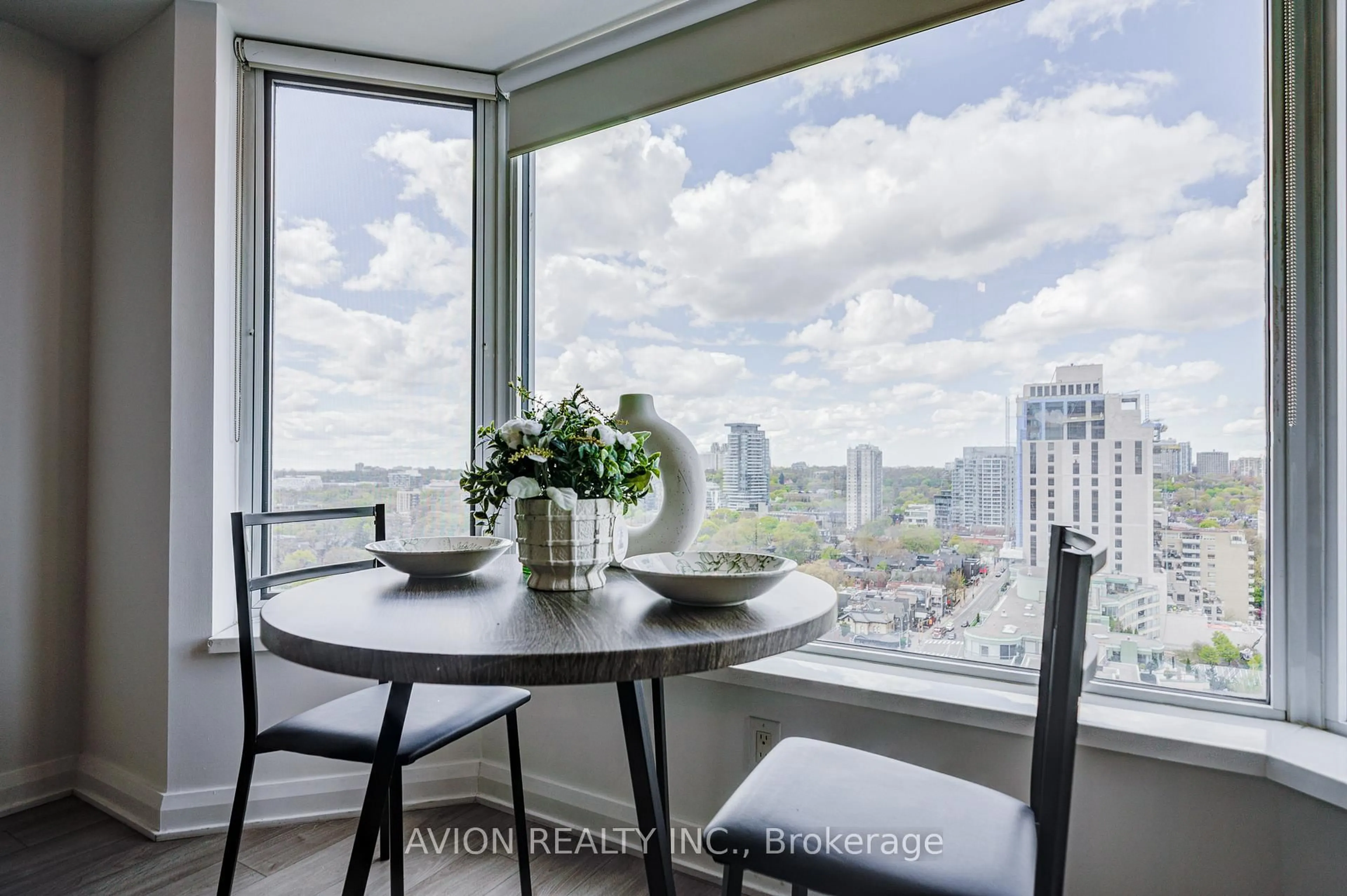 Dining room, unknown for 155 Yorkville Ave #1920, Toronto Ontario M5R 0B4