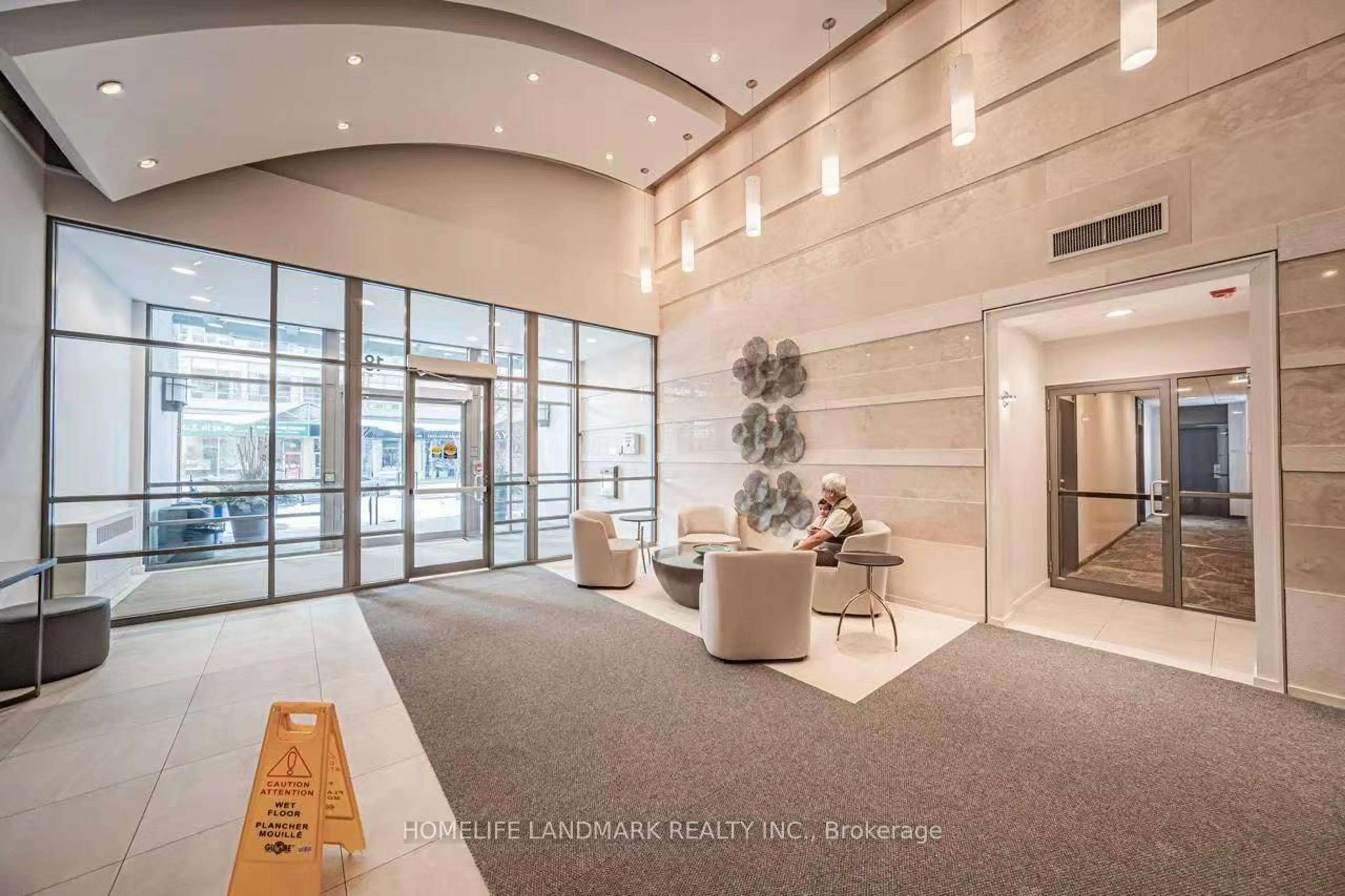 Indoor foyer for 18 Spring Garden Ave #2102, Toronto Ontario M2N 7M2
