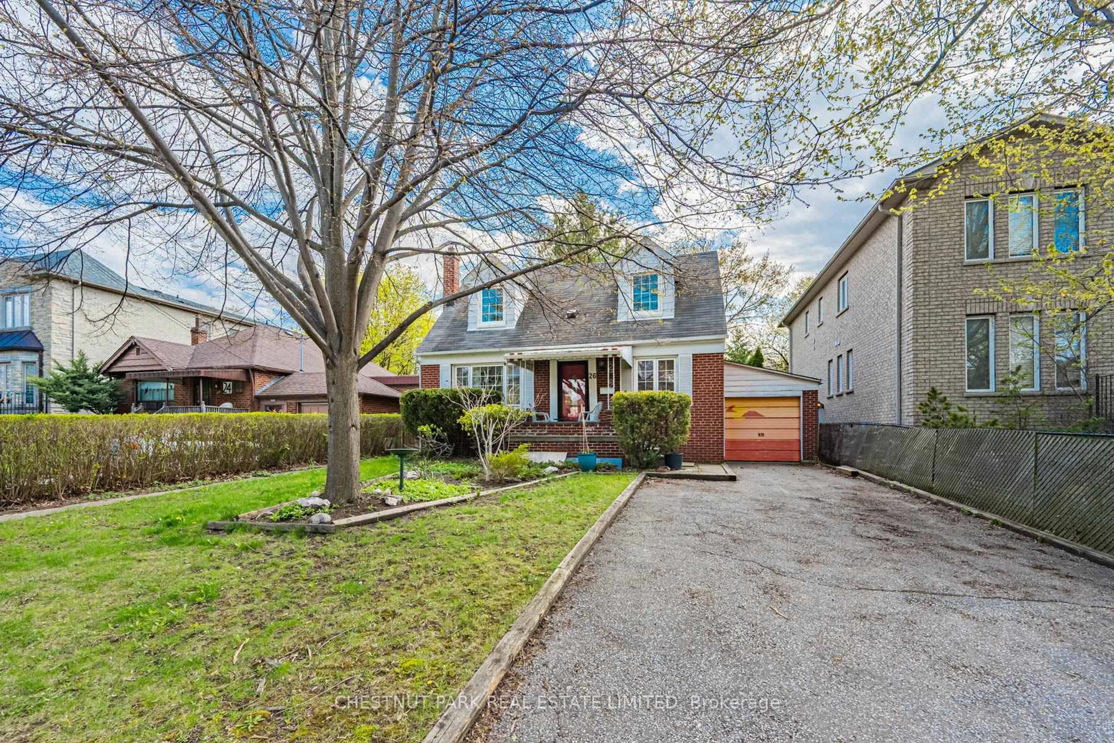 Unknown for 26 Roberta Dr, Toronto Ontario M6A 2J5