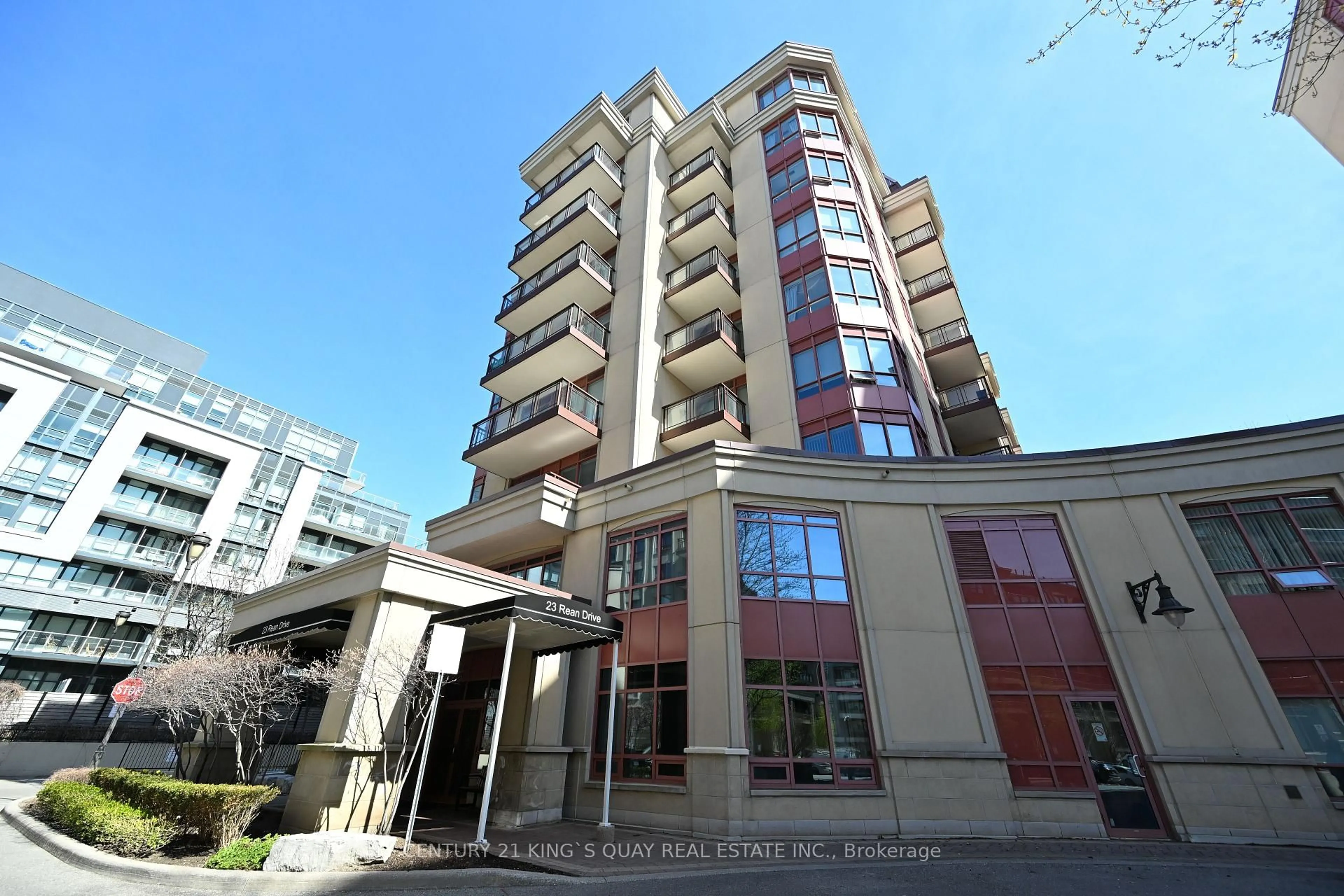 Indoor foyer for 23 Rean Dr #305, Toronto Ontario M2K 0A5